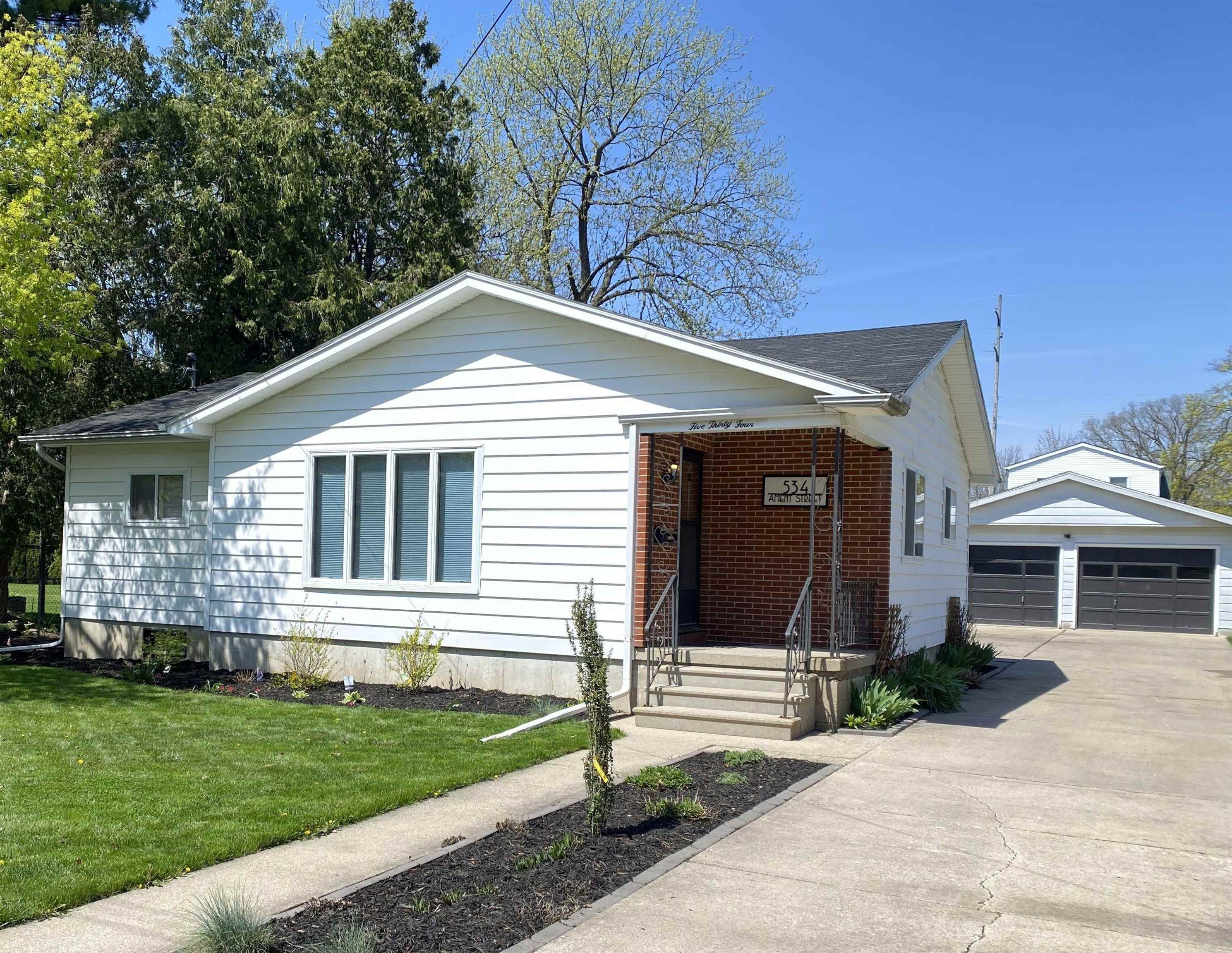 534 Ament Street, Owosso, MI 48867 — front exterior