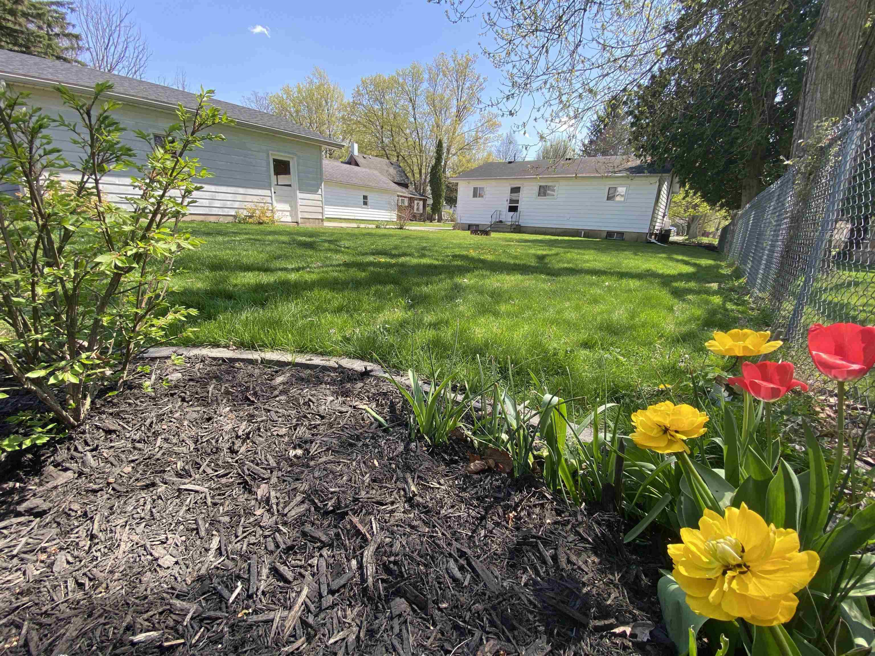 534 Ament Street, Owosso, MI 48867 — Photo 2