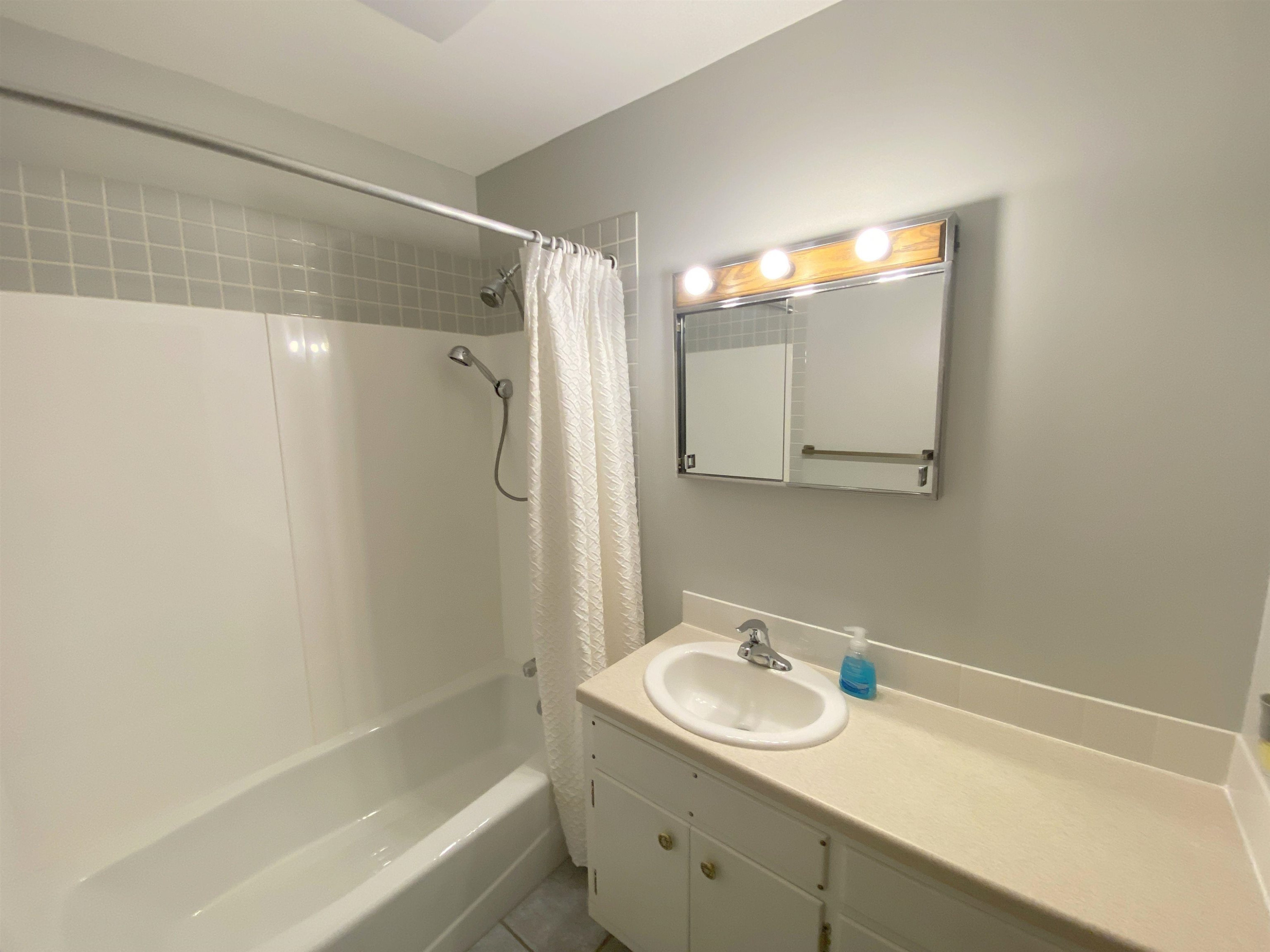 534 Ament Street, Owosso, MI 48867 — Photo 6