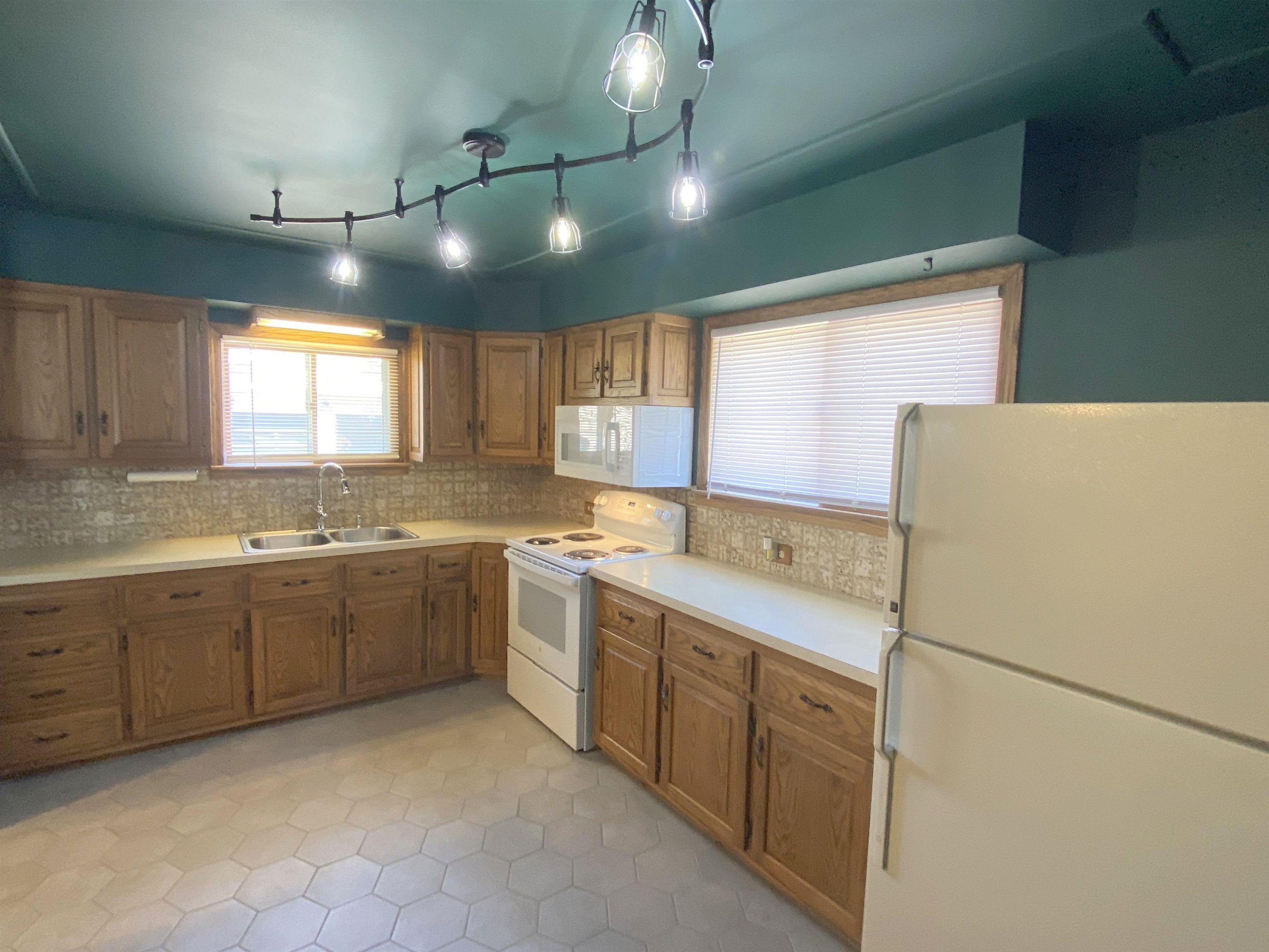 534 Ament Street, Owosso, MI 48867 — Photo 16