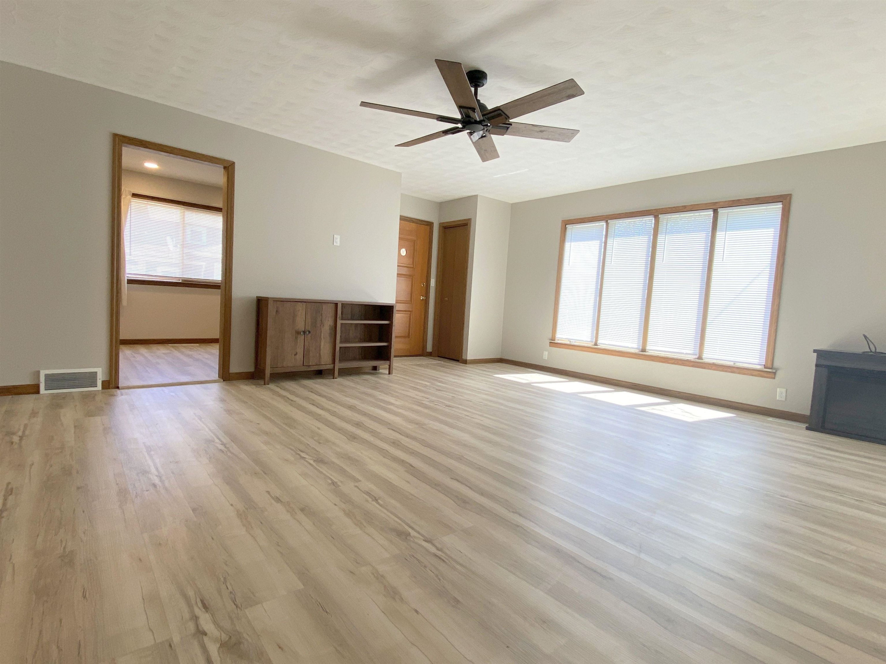534 Ament Street, Owosso, MI 48867 — Photo 17