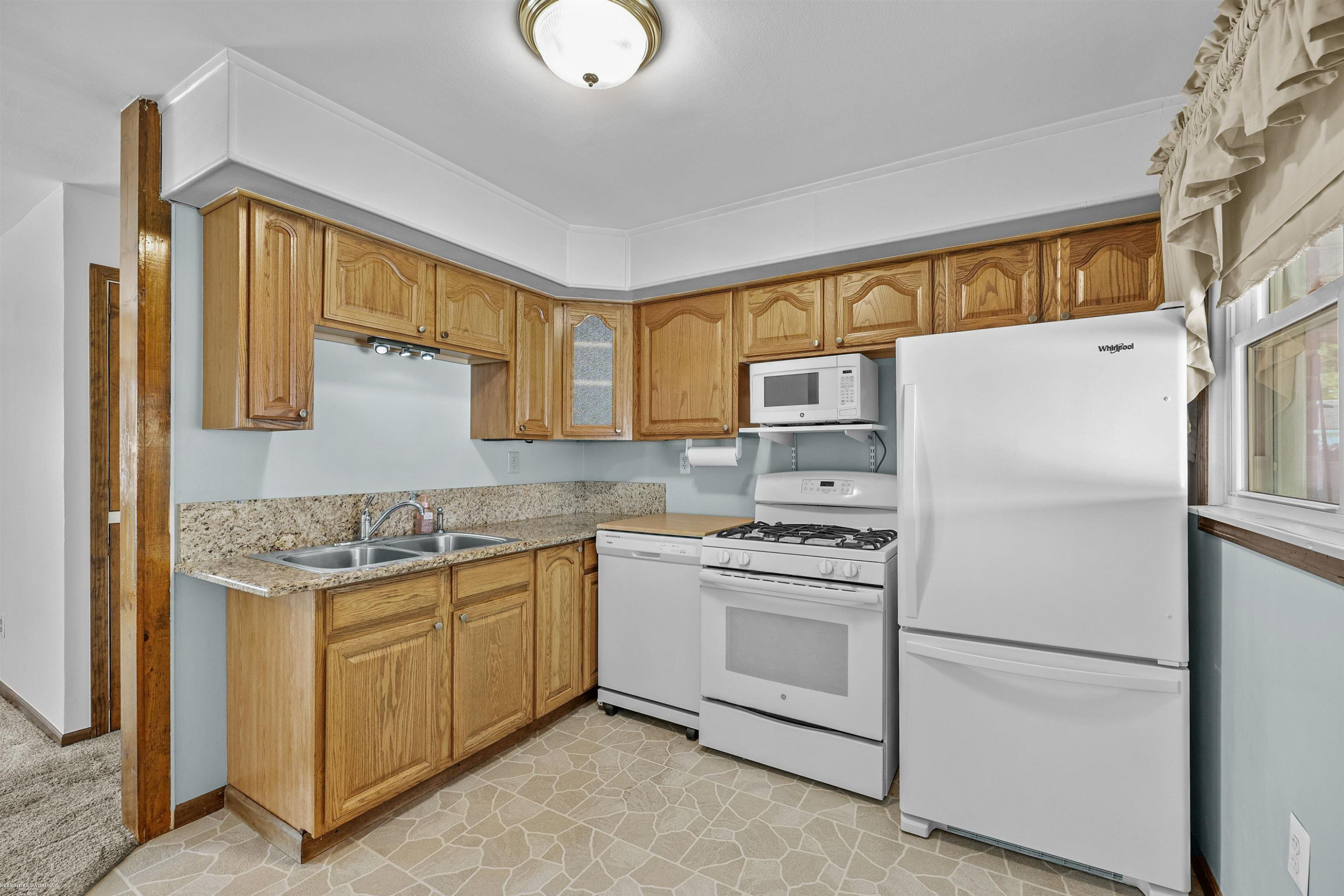 28627 Bohn Street, Roseville, MI 48066 — Photo 6