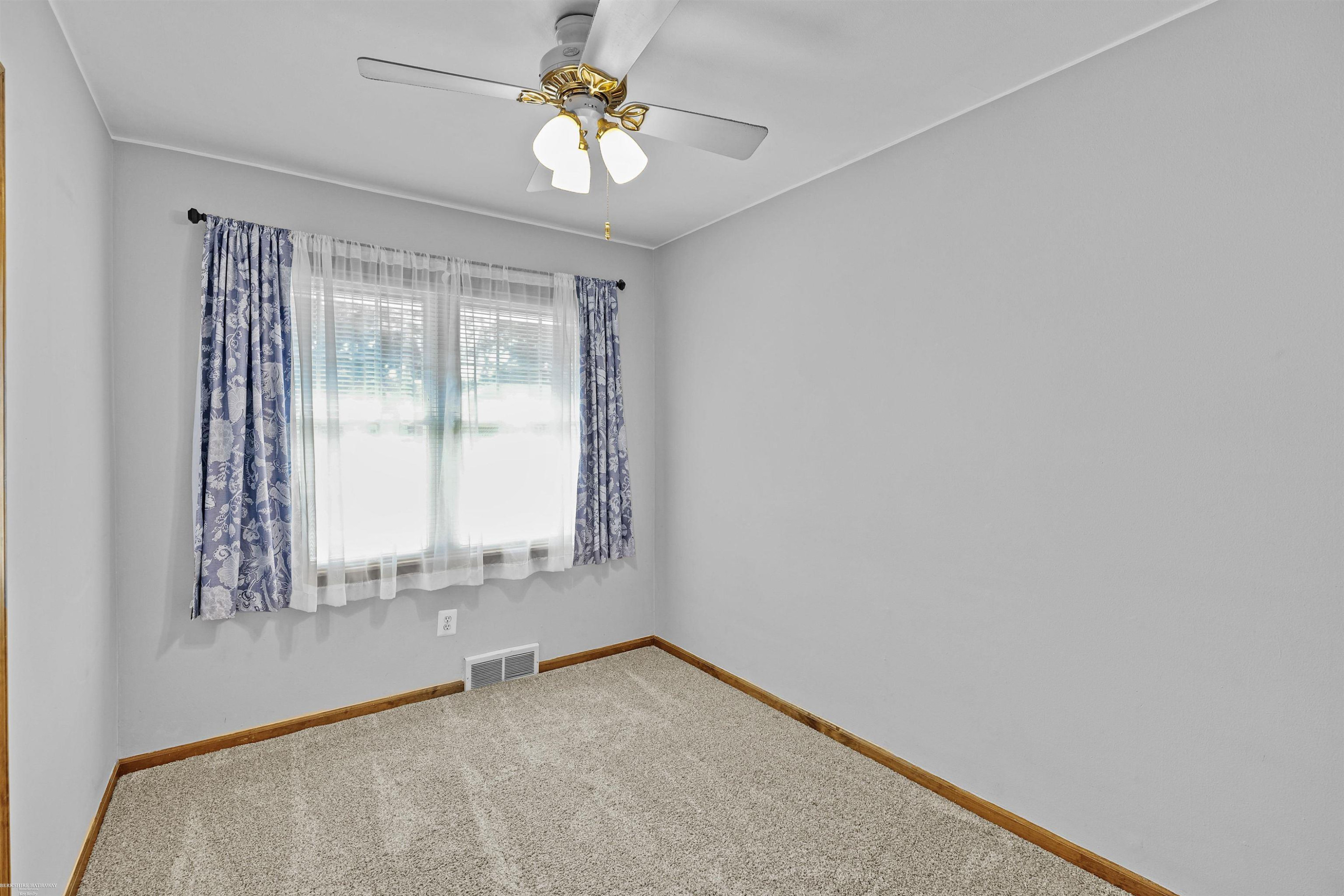 28627 Bohn Street, Roseville, MI 48066 — Photo 8