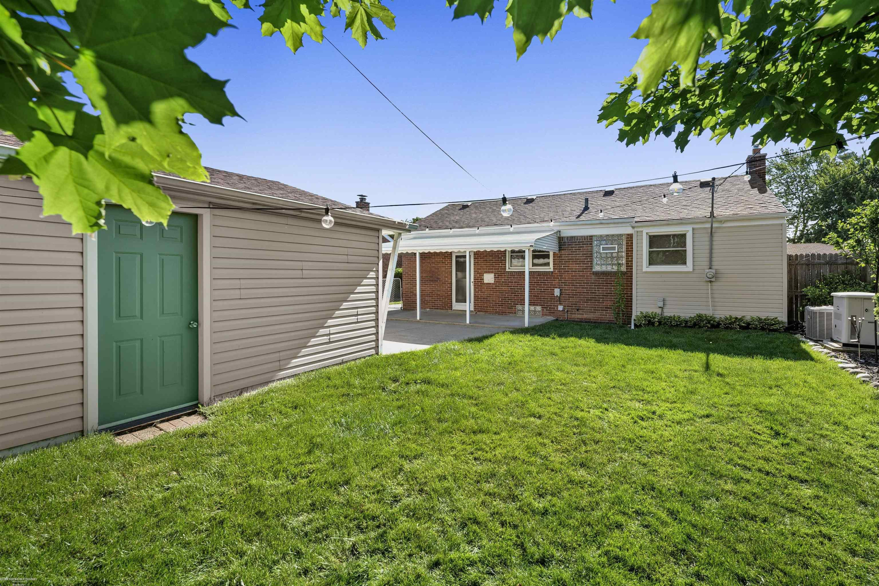 28627 Bohn Street, Roseville, MI 48066 — Photo 22