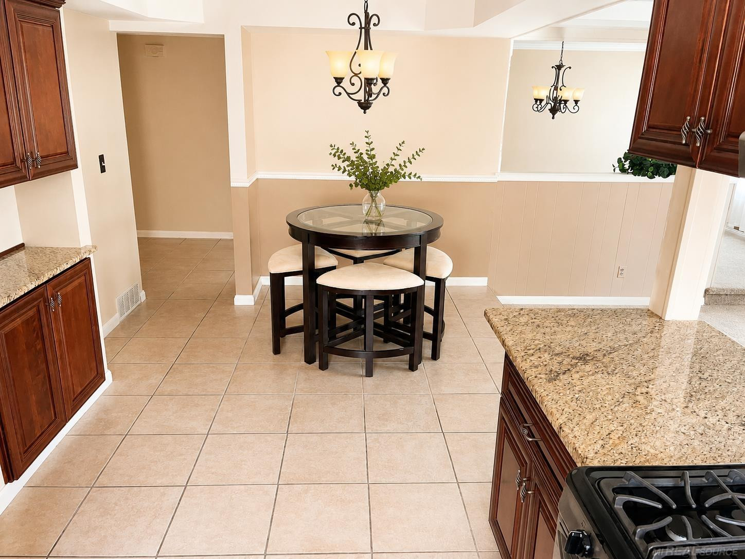 27344 Michele Street, Dearborn Heights, MI 48127 — Photo 20