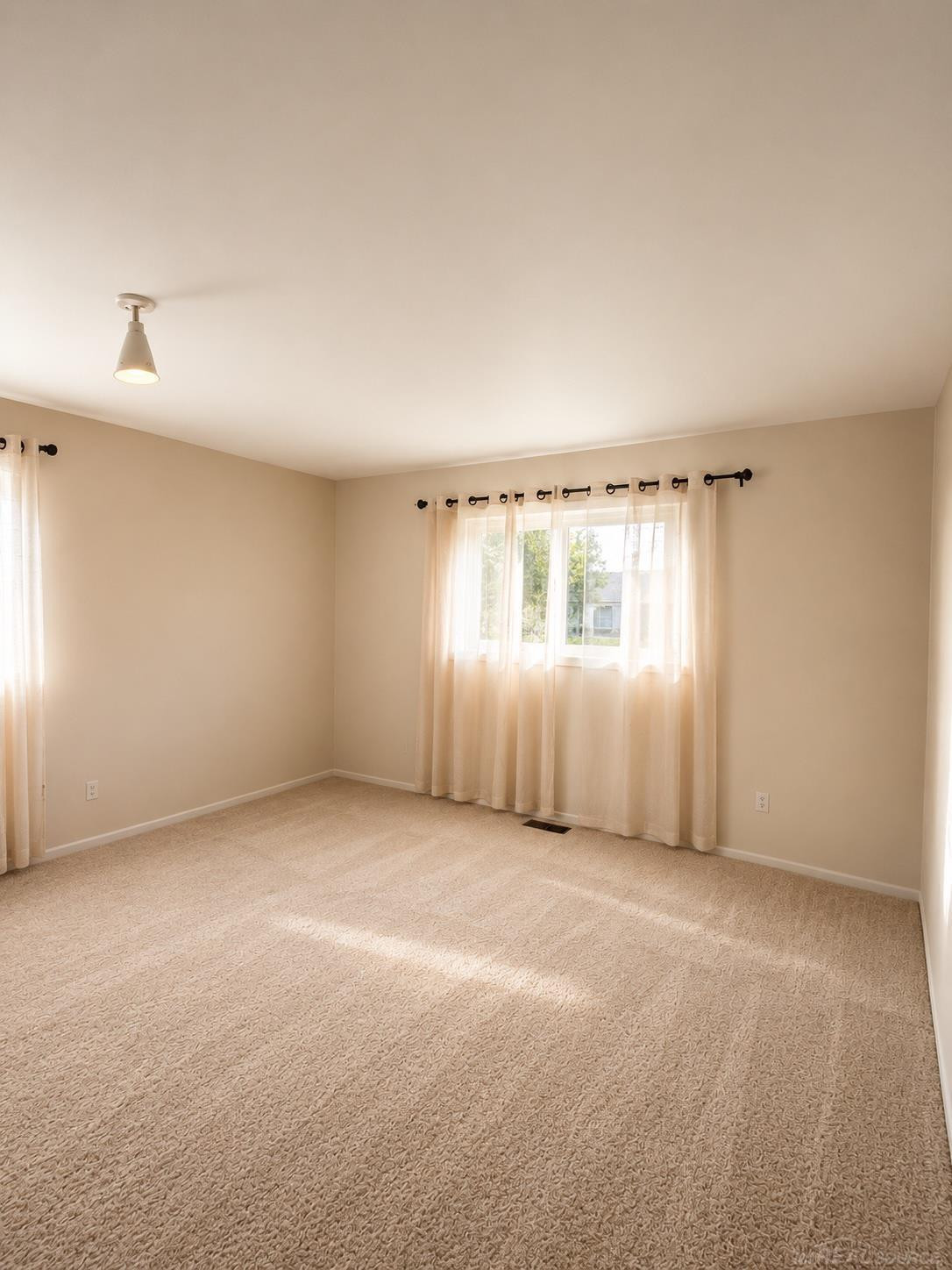 27344 Michele Street, Dearborn Heights, MI 48127 — Photo 22