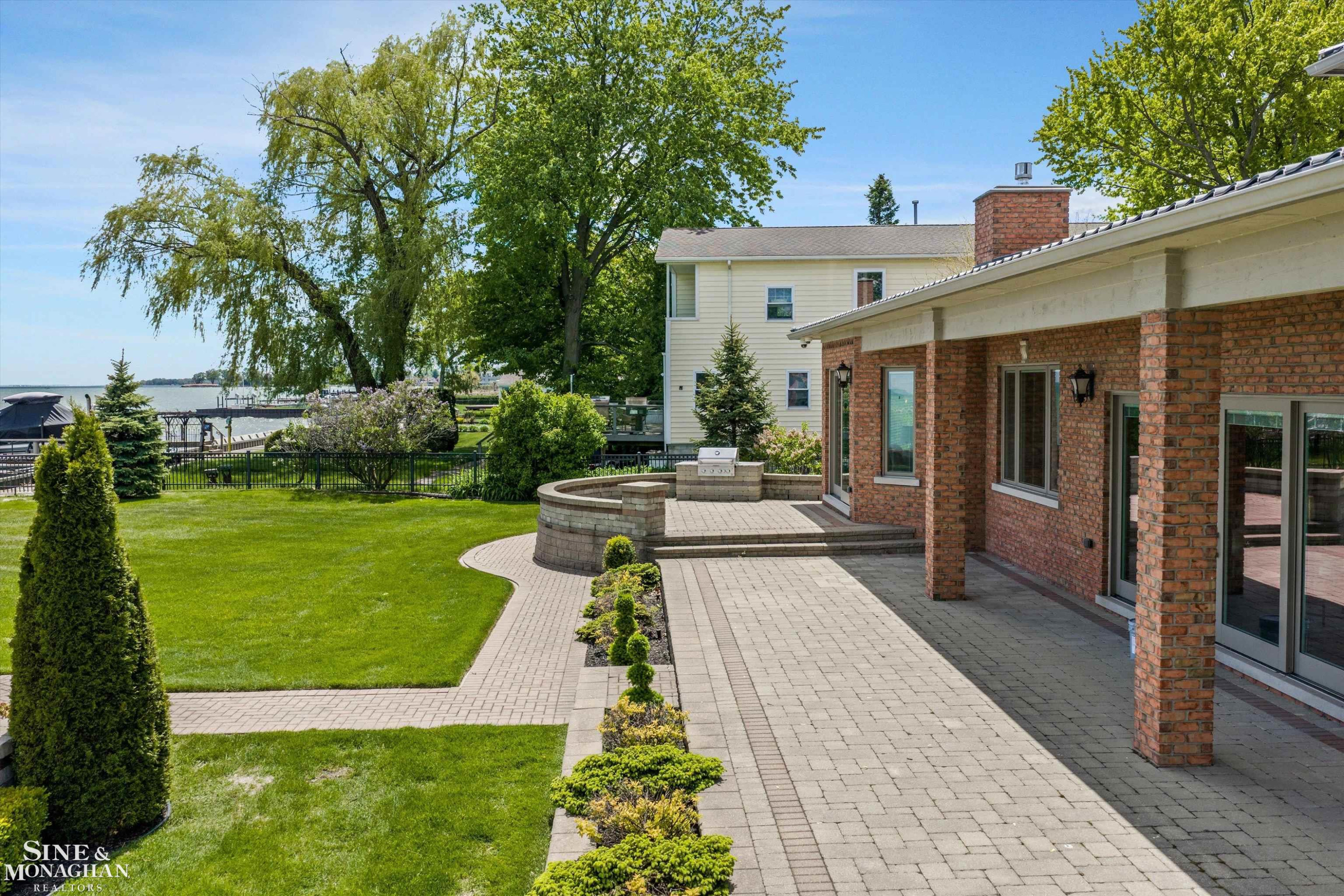 28908 Jefferson Avenue, Saint Clair Shores, MI 48081 — Photo 21