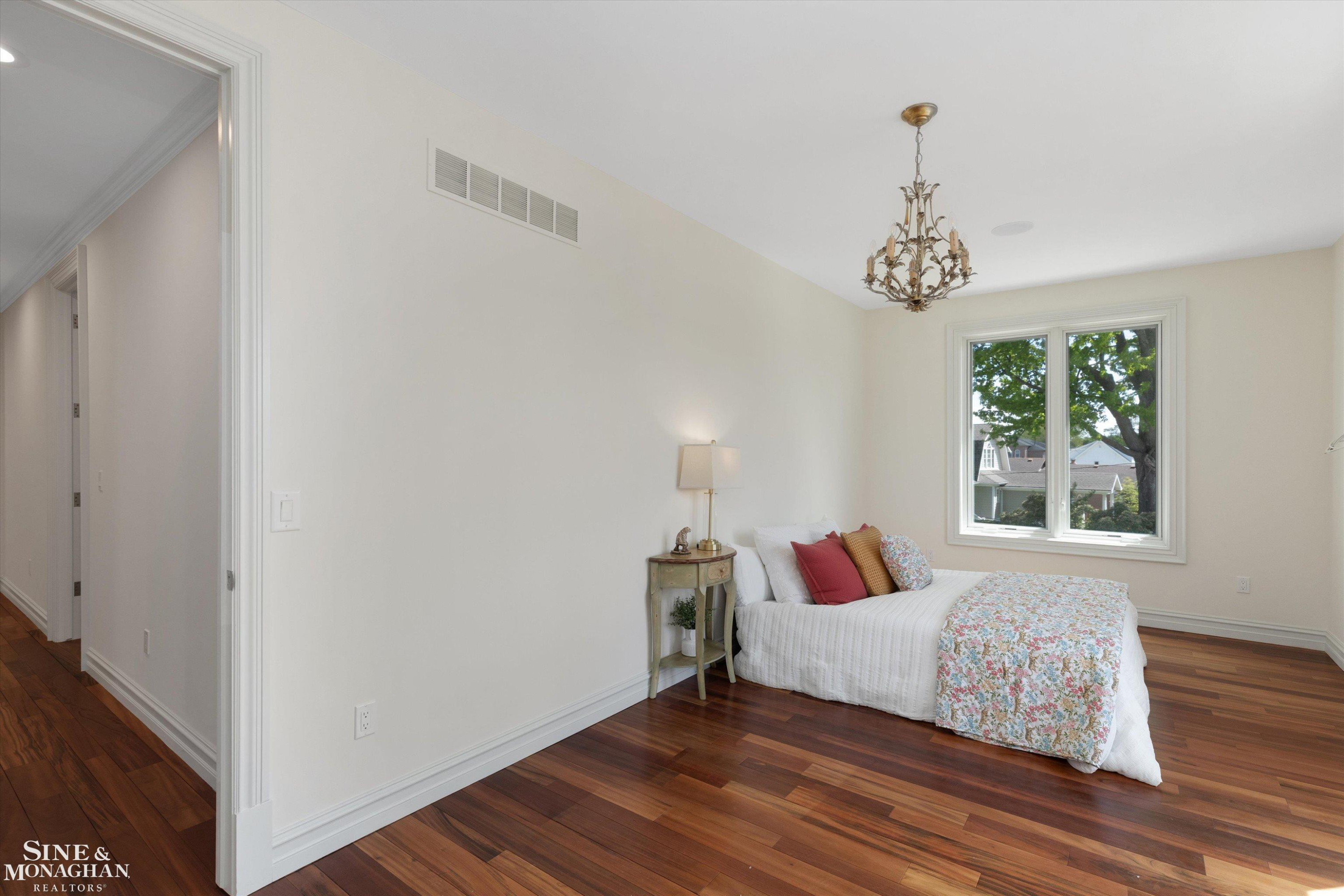 28908 Jefferson Avenue, Saint Clair Shores, MI 48081 — Photo 44
