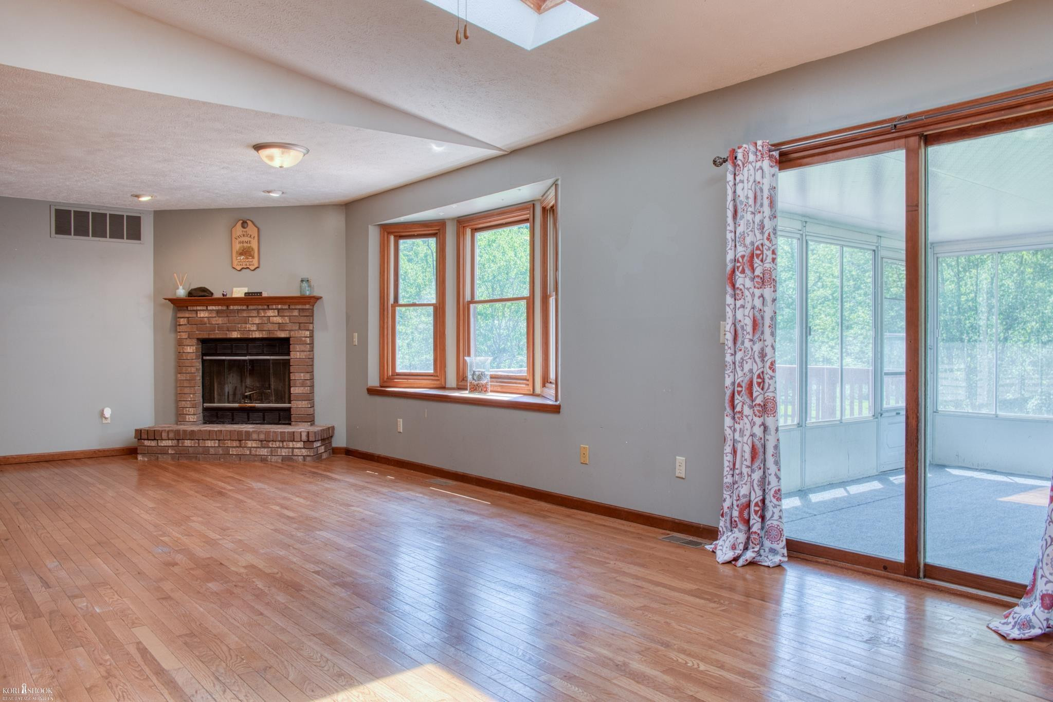 3083 Meadow Brook Drive, Owosso, MI 48867 — Photo 7