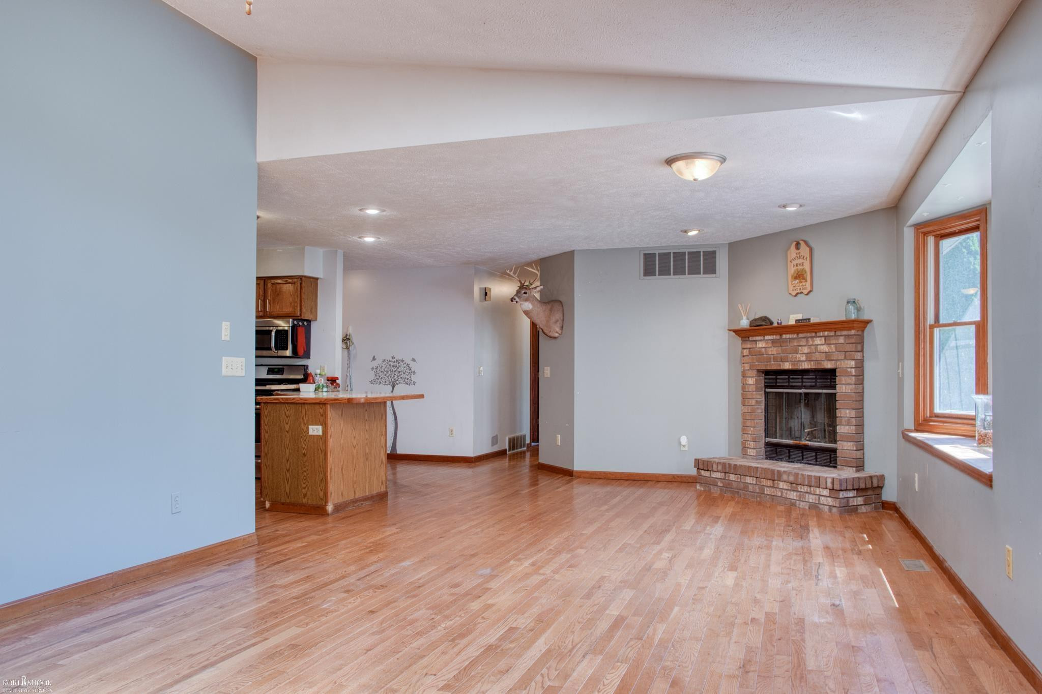 3083 Meadow Brook Drive, Owosso, MI 48867 — Photo 8