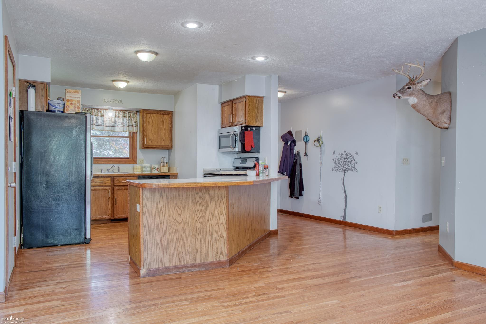 3083 Meadow Brook Drive, Owosso, MI 48867 — Photo 9