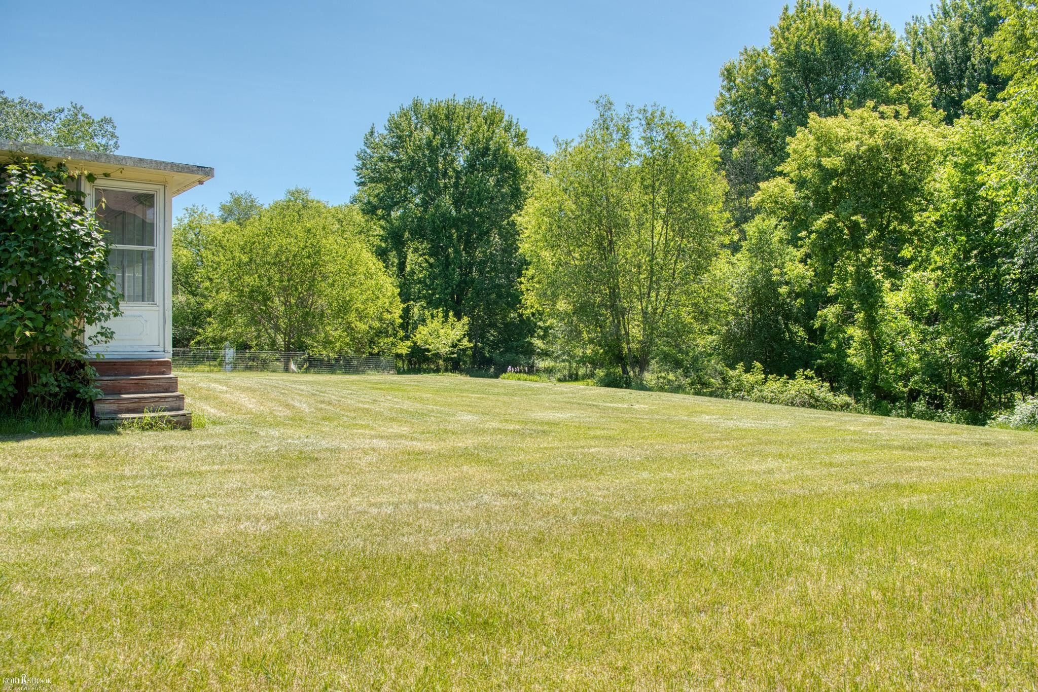 3083 Meadow Brook Drive, Owosso, MI 48867 — Photo 21