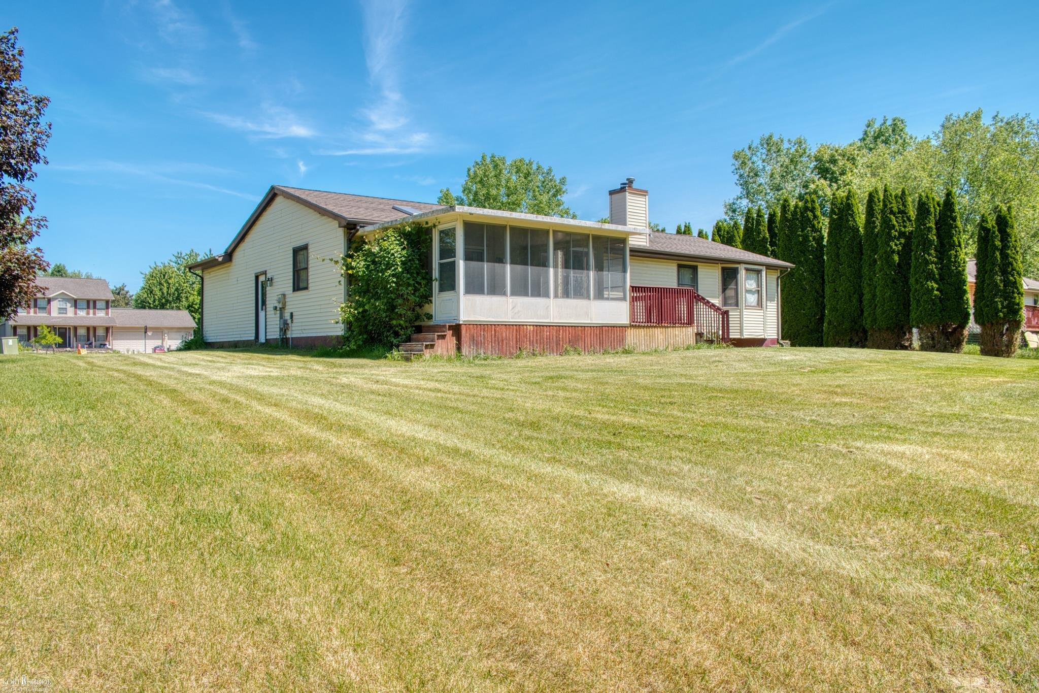 3083 Meadow Brook Drive, Owosso, MI 48867 — Photo 22