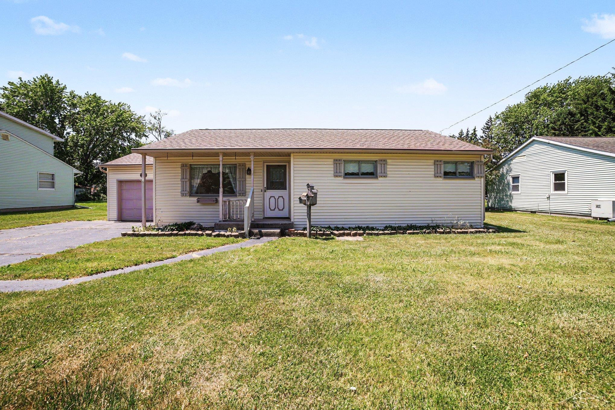 4925 Lorraine Avenue, Saginaw, MI 48604 — front exterior