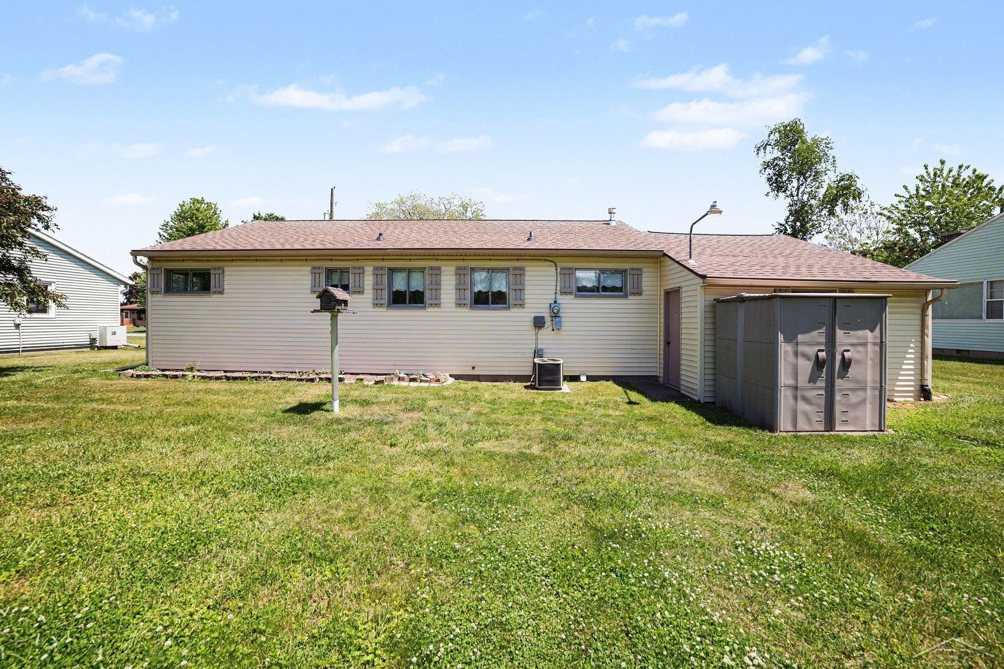 4925 Lorraine Avenue, Saginaw, MI 48604 — Photo 16