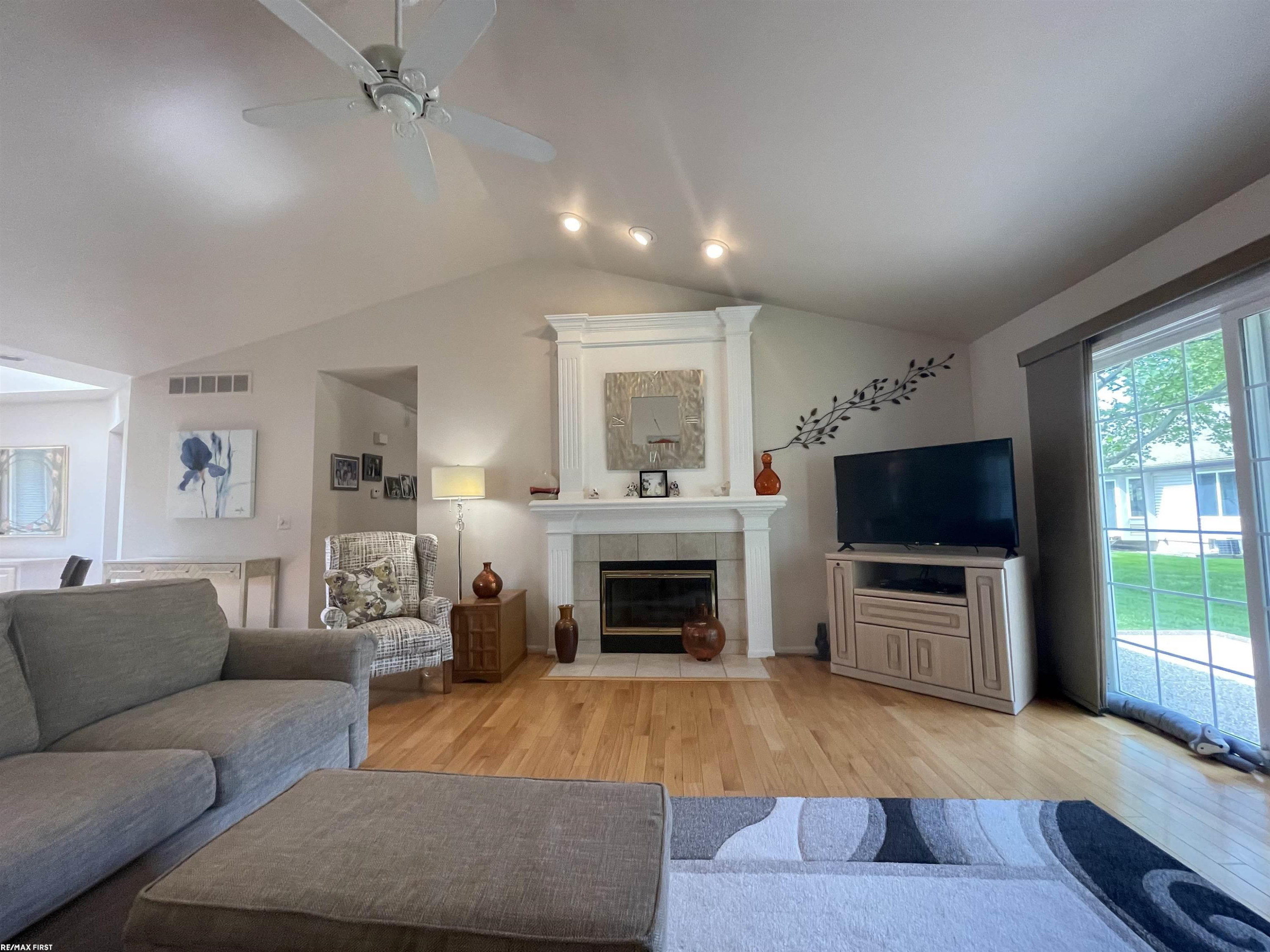 41173 Chancellor Court, Clinton Twp, MI 48038 — Photo 9