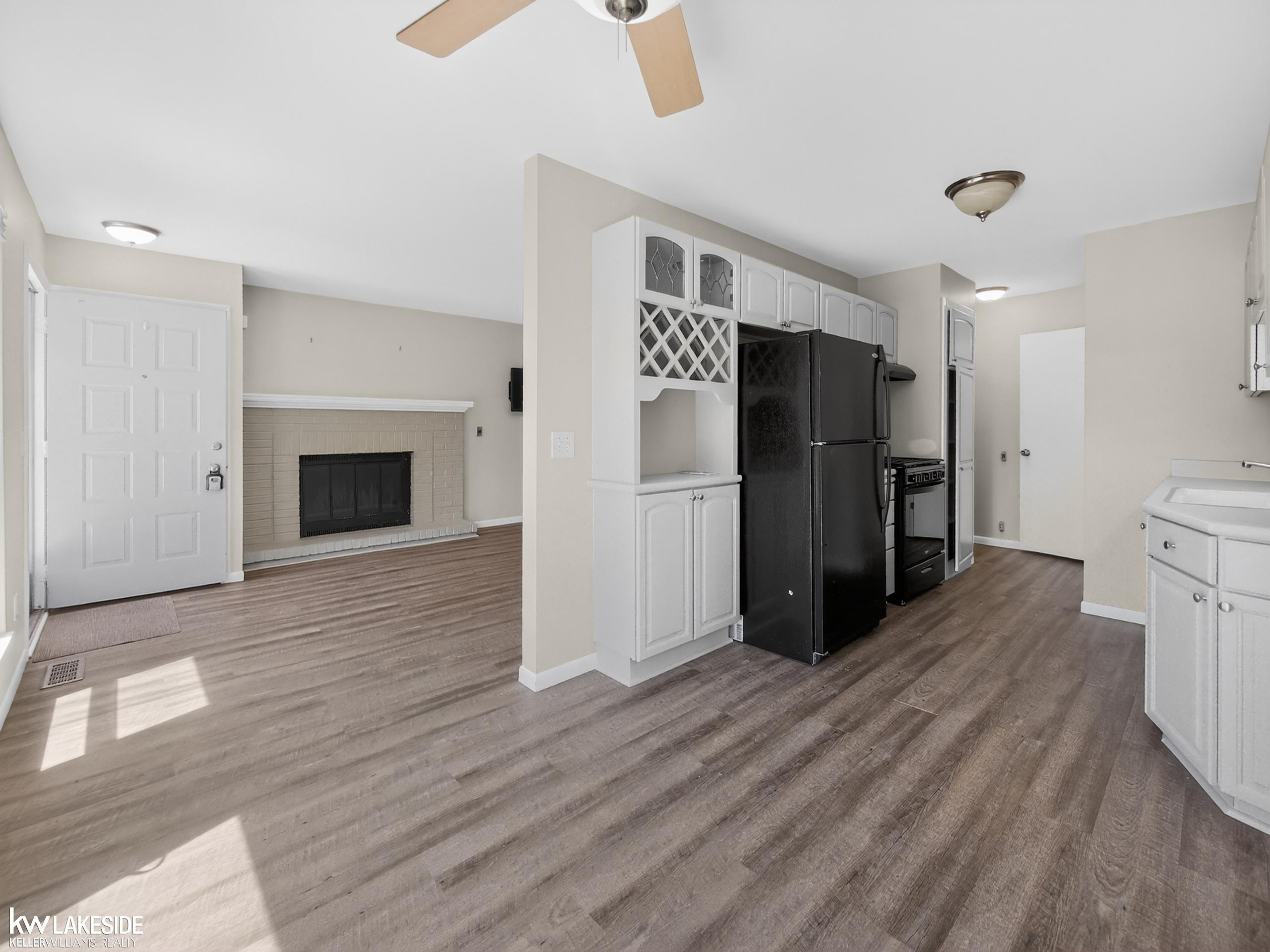 38951 E Golfview Drive, Clinton Twp, MI 48038 — Photo 7