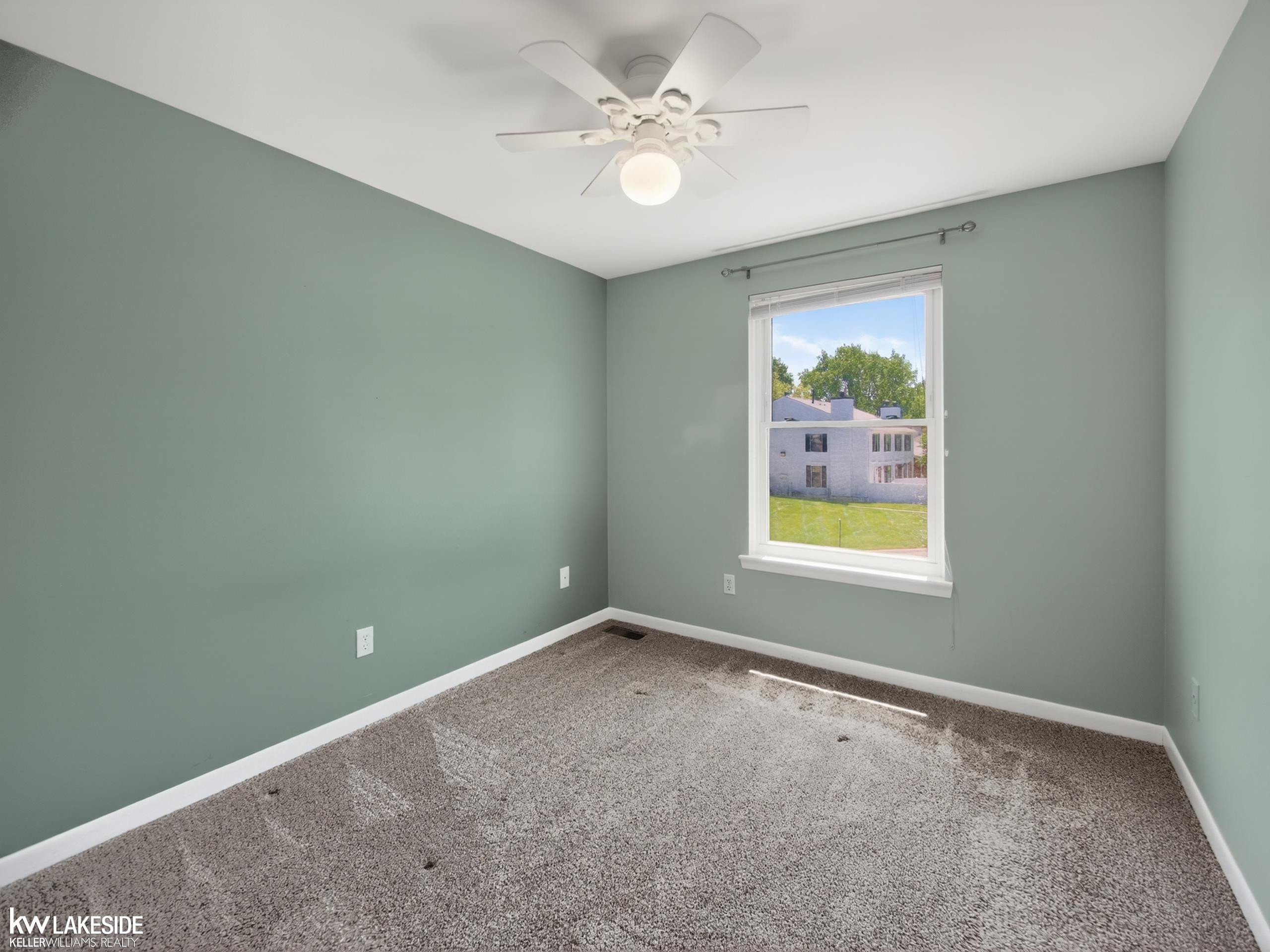 38951 E Golfview Drive, Clinton Twp, MI 48038 — Photo 16