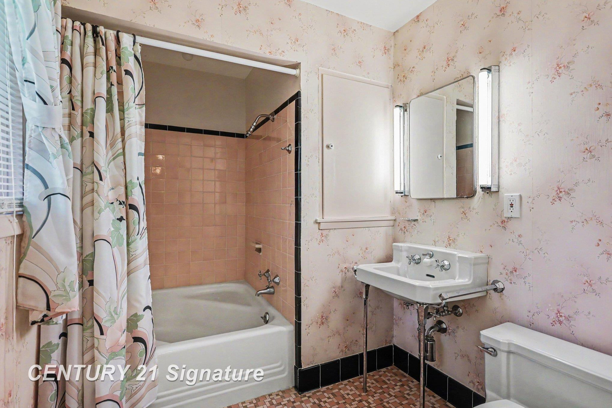 57 E Hannum Boulevard, Saginaw, MI 48602 — Photo 26