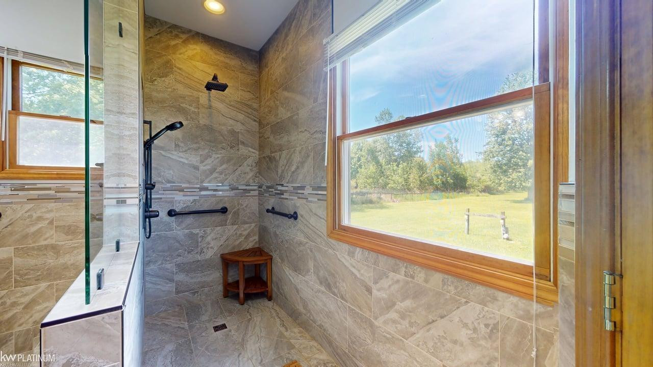 9352 Arnold Road, MI — Photo 23