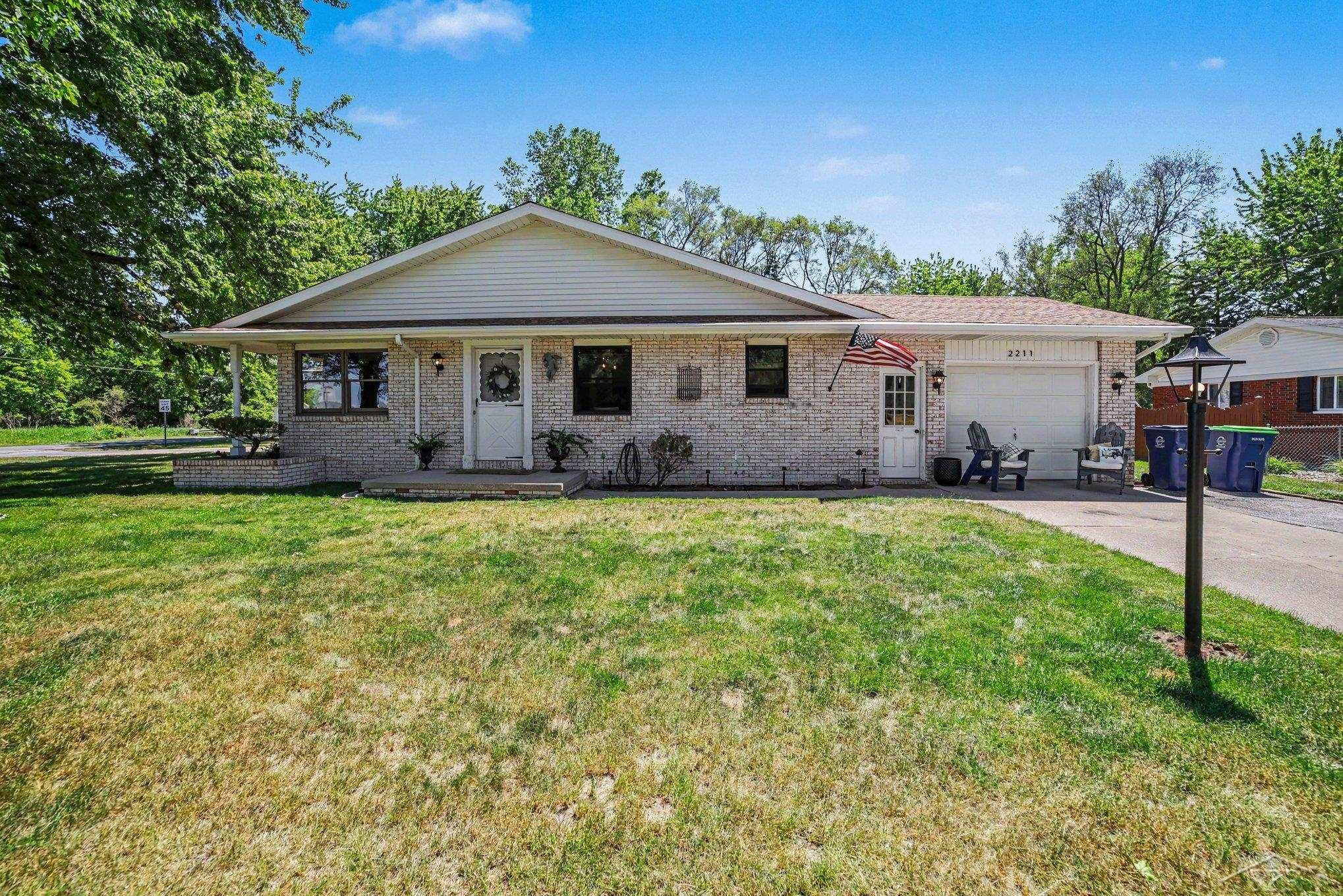 3595 Hermansau Drive, 2211 Hetzner, Saginaw, MI 48603 — Photo 3