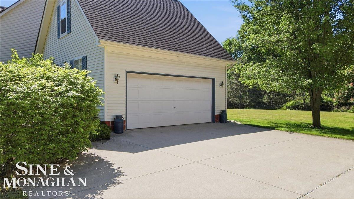8892 Marr Road, Almont, MI 48003 — Photo 33