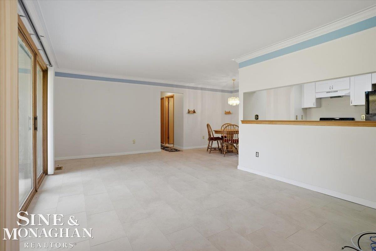 14908 Dover Court, Shelby Twp, MI 48315 — Photo 5
