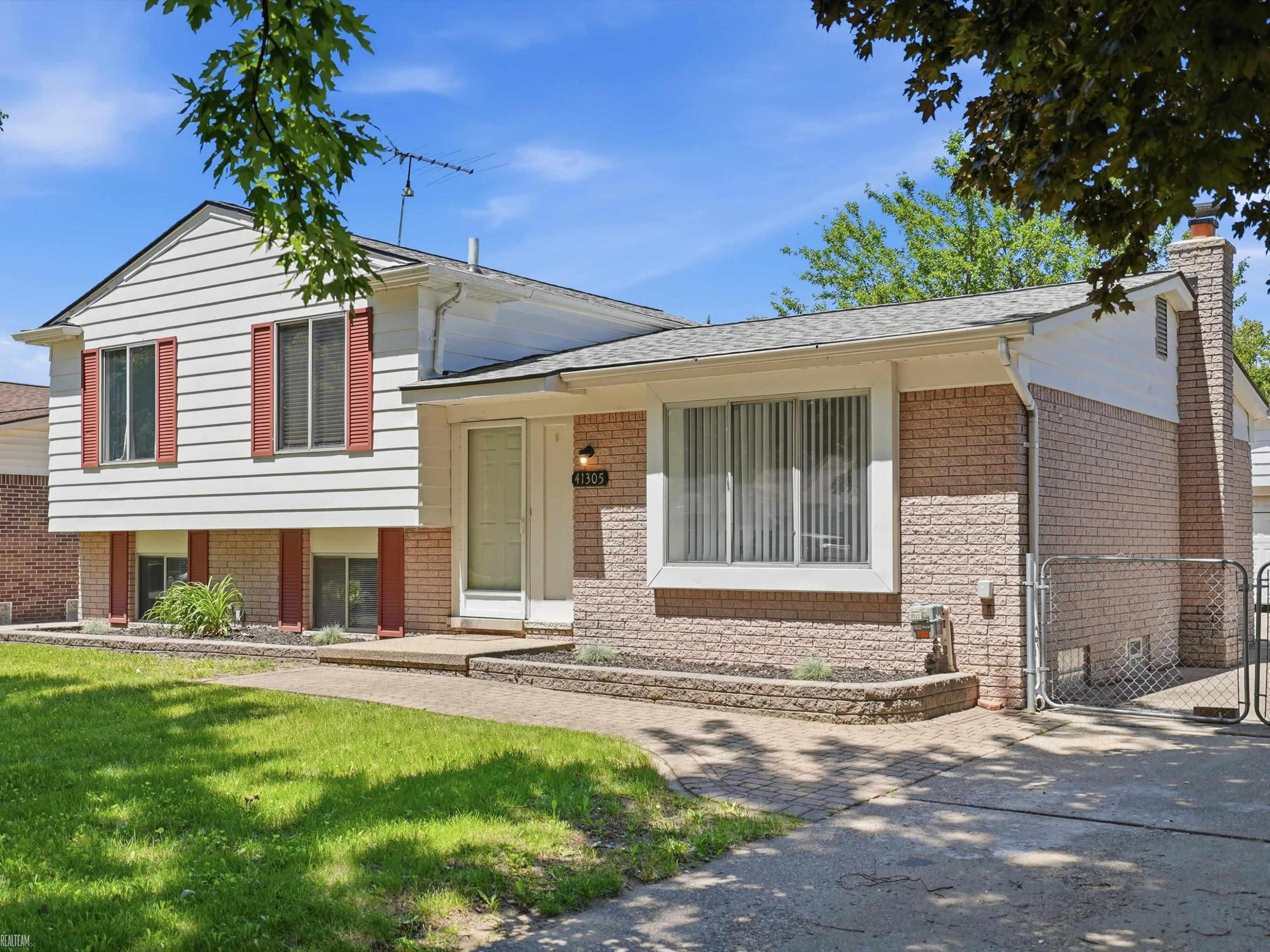 41305 N Central Drive, Sterling Heights, MI 48313 — Photo 4