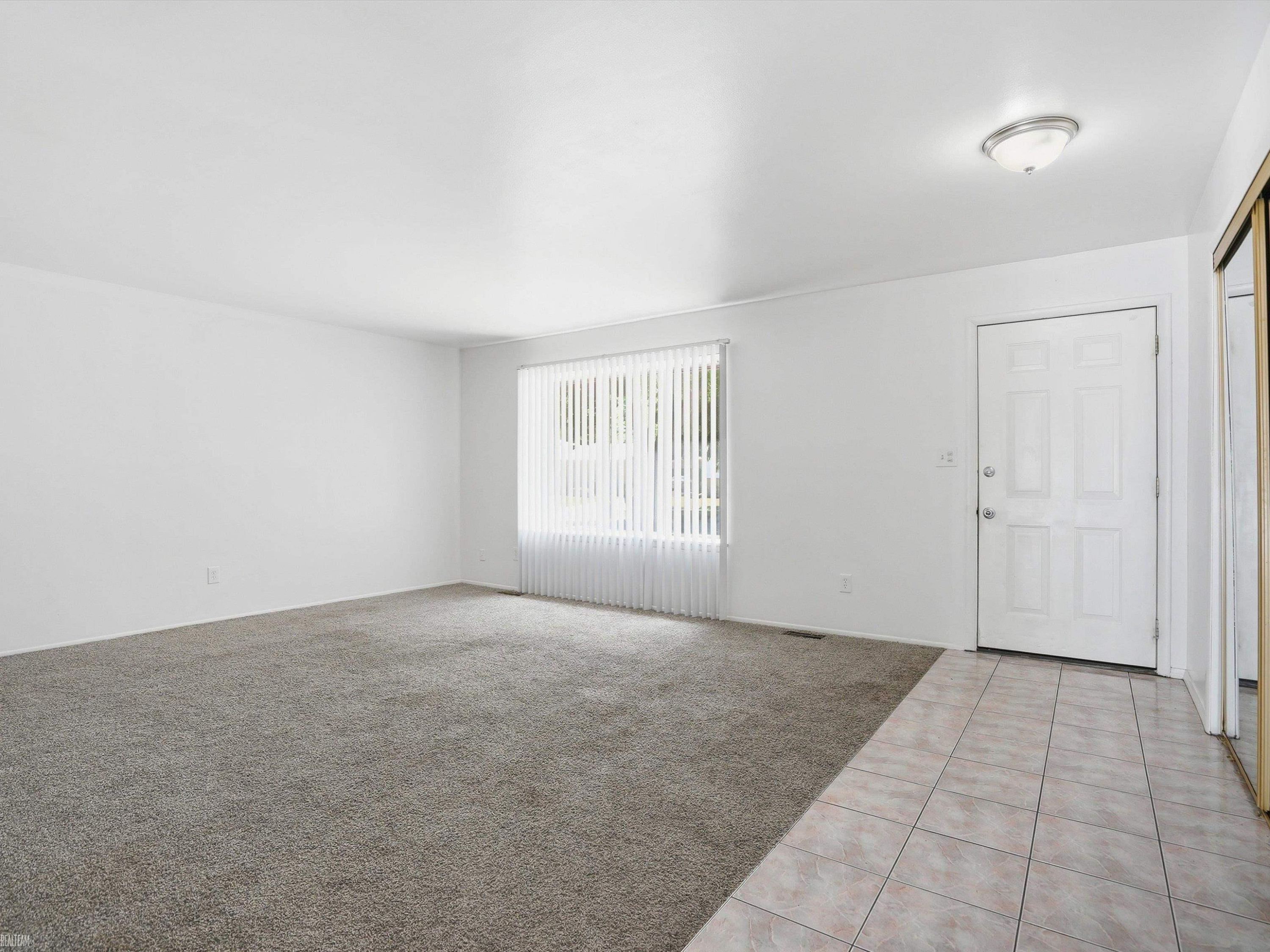 41305 N Central Drive, Sterling Heights, MI 48313 — Photo 6