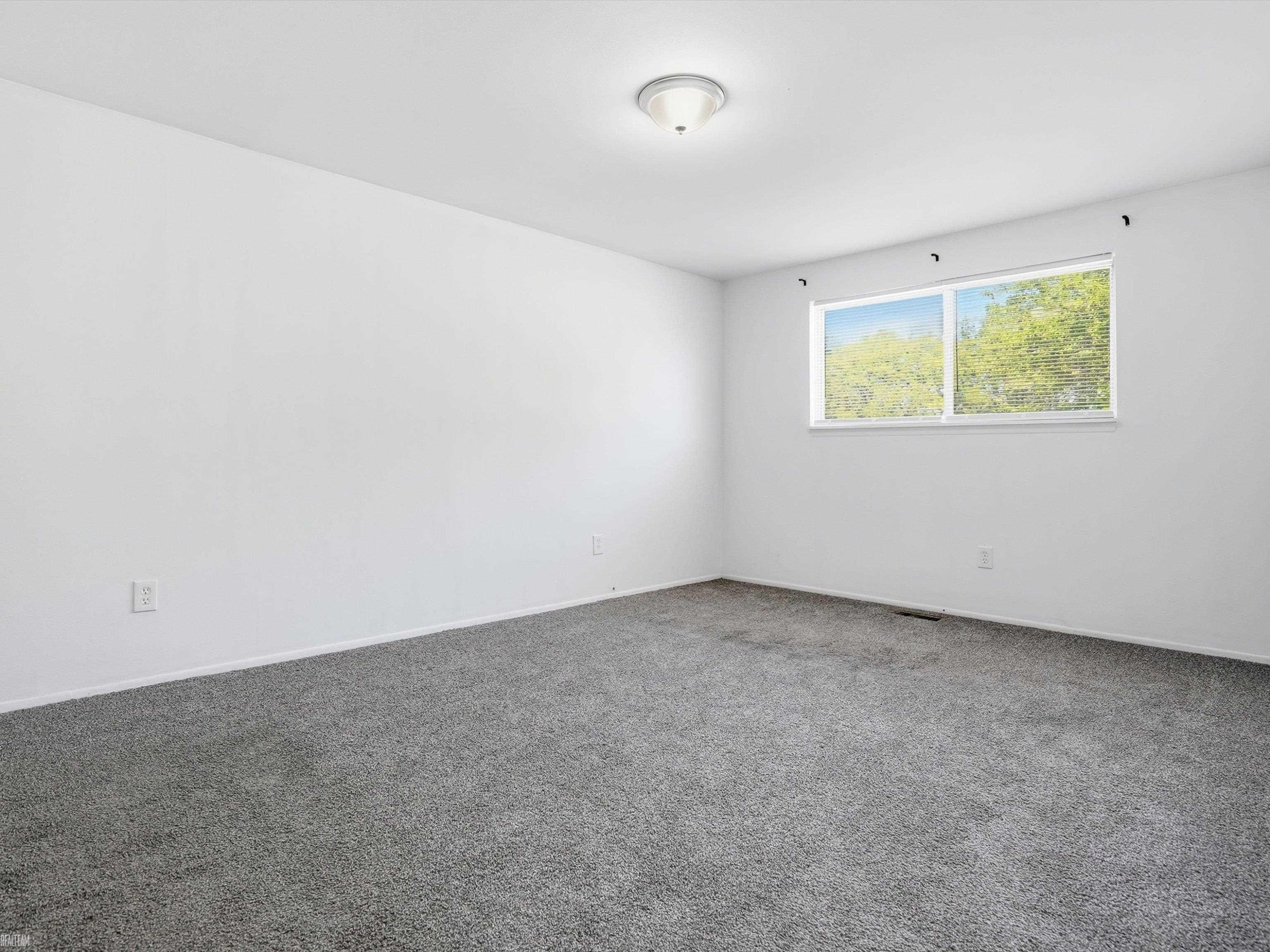 41305 N Central Drive, Sterling Heights, MI 48313 — Photo 19