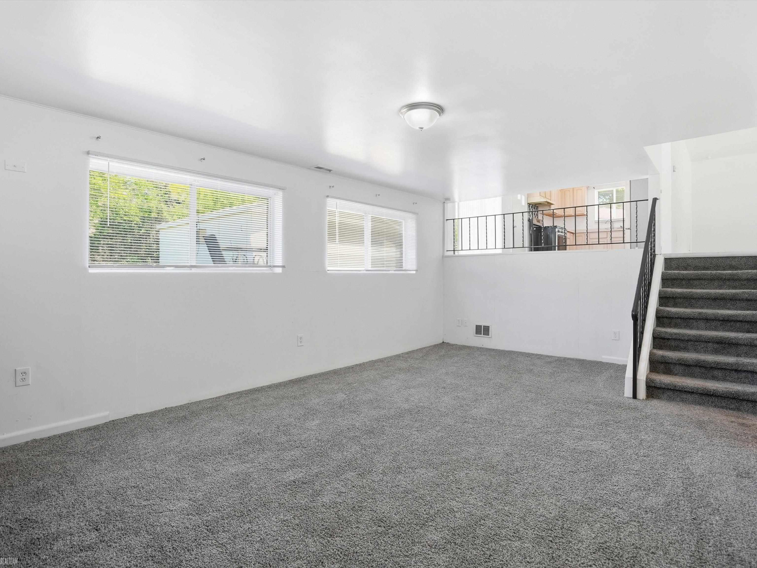 41305 N Central Drive, Sterling Heights, MI 48313 — Photo 25