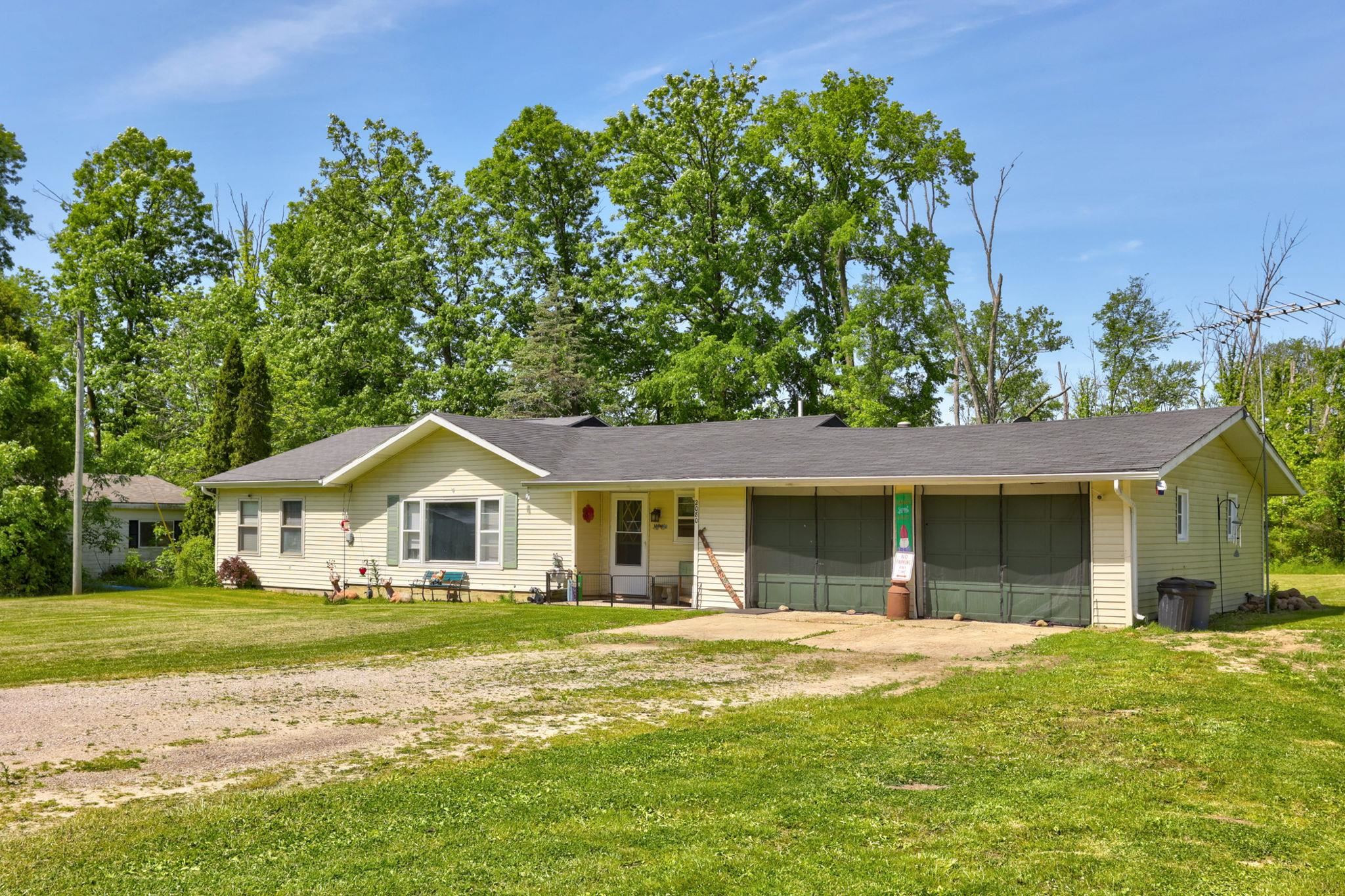 2080 S Sheridan Road, Caro, MI 48723
