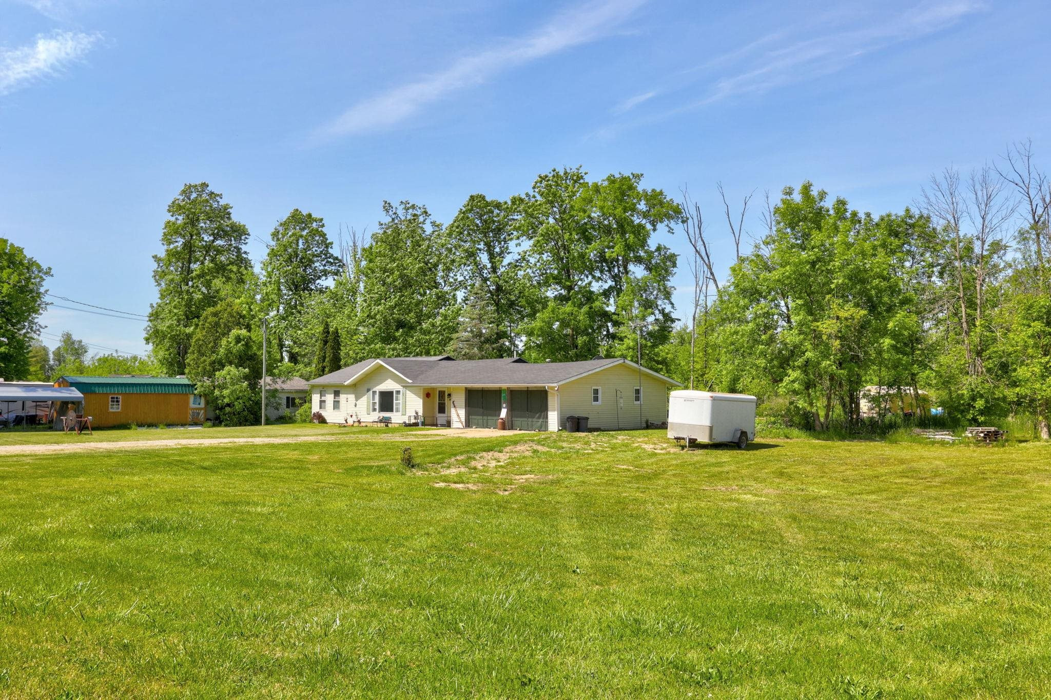 2080 S Sheridan Road, Caro, MI 48723 — Photo 2