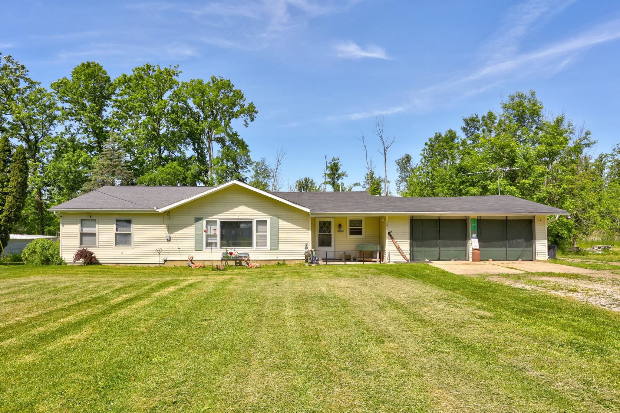 2080 S Sheridan Road, Caro, MI 48723 — Photo 3