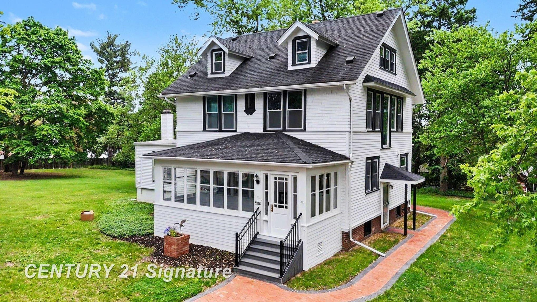 24025 Drake Road, MI 48335