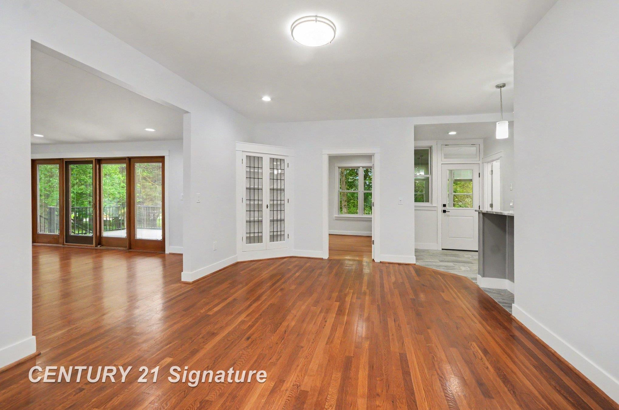 24025 Drake Road, MI 48335 — Photo 9
