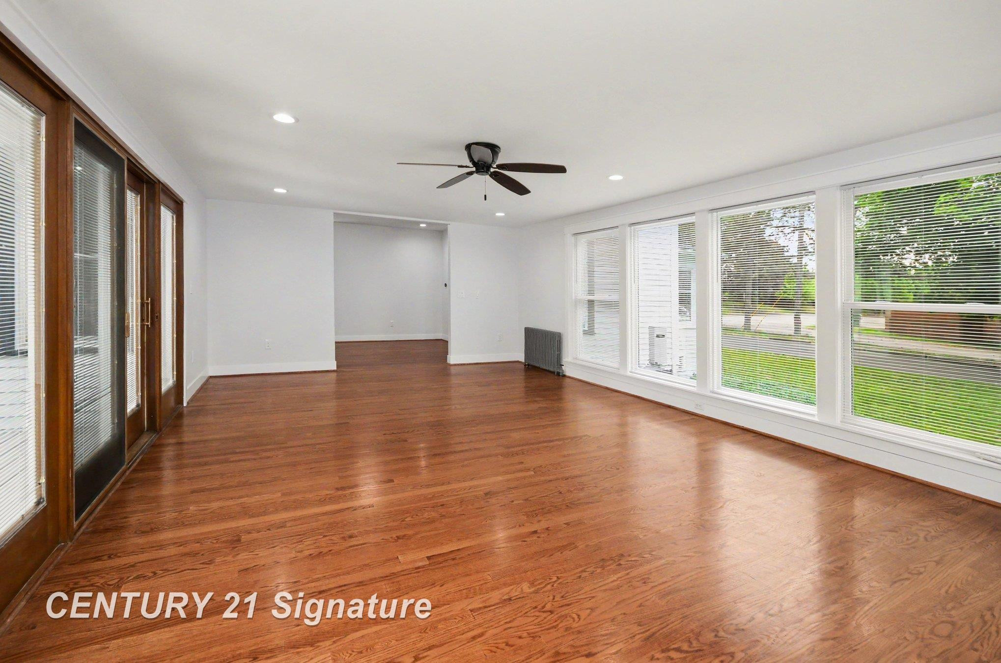 24025 Drake Road, MI 48335 — Photo 12