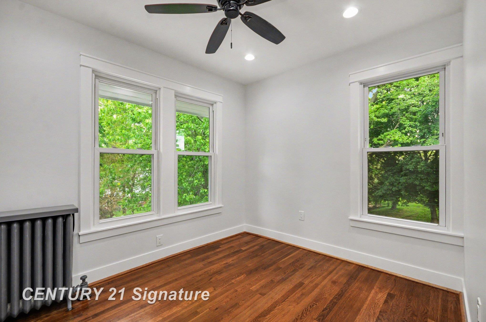 24025 Drake Road, MI 48335 — Photo 15