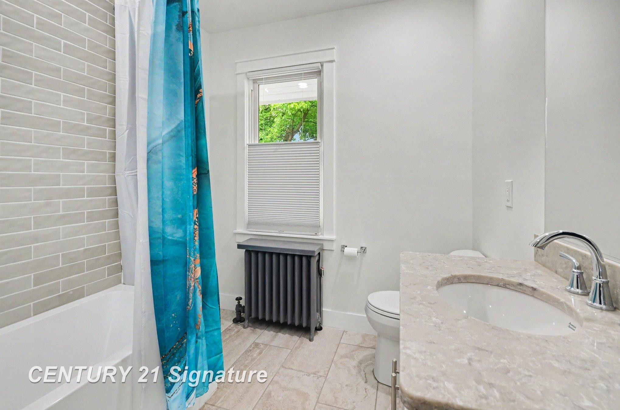 24025 Drake Road, MI 48335 — Photo 17