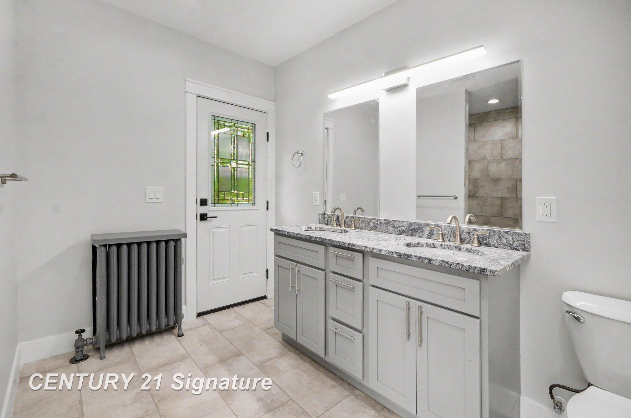 24025 Drake Road, MI 48335 — Photo 19