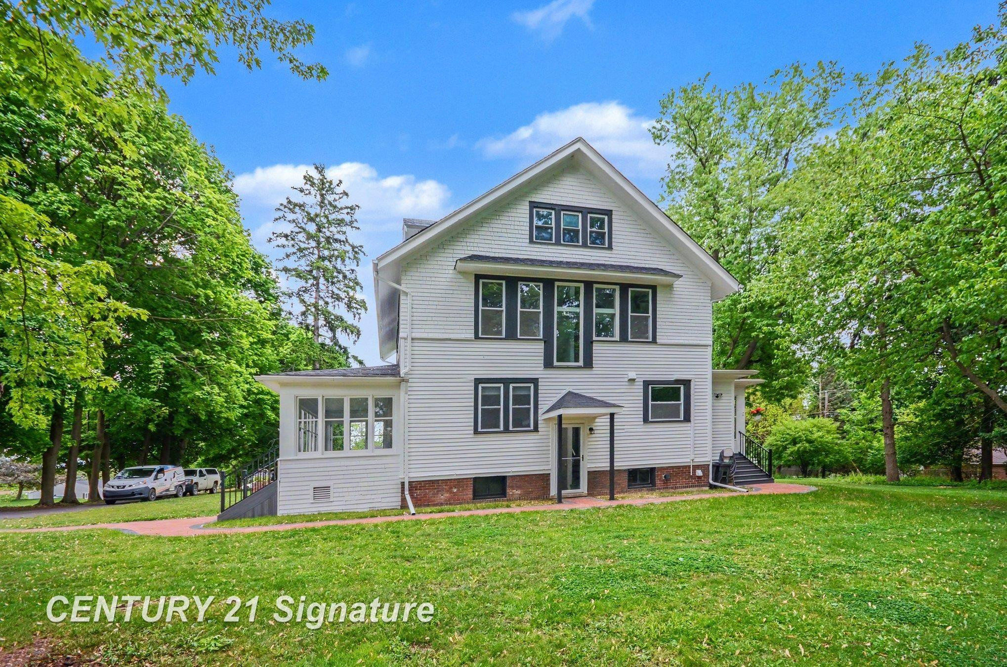 24025 Drake Road, MI 48335 — Photo 25