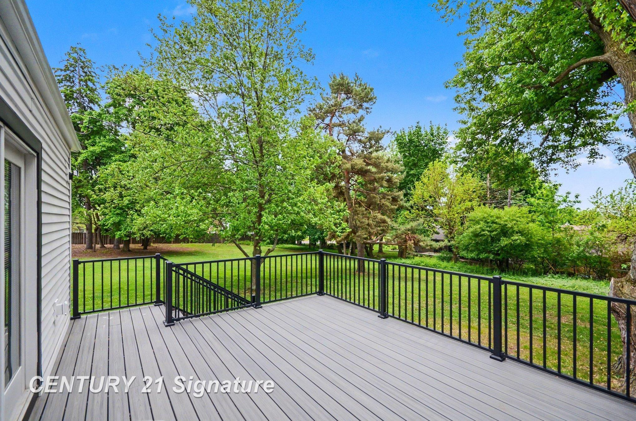 24025 Drake Road, MI 48335 — Photo 28