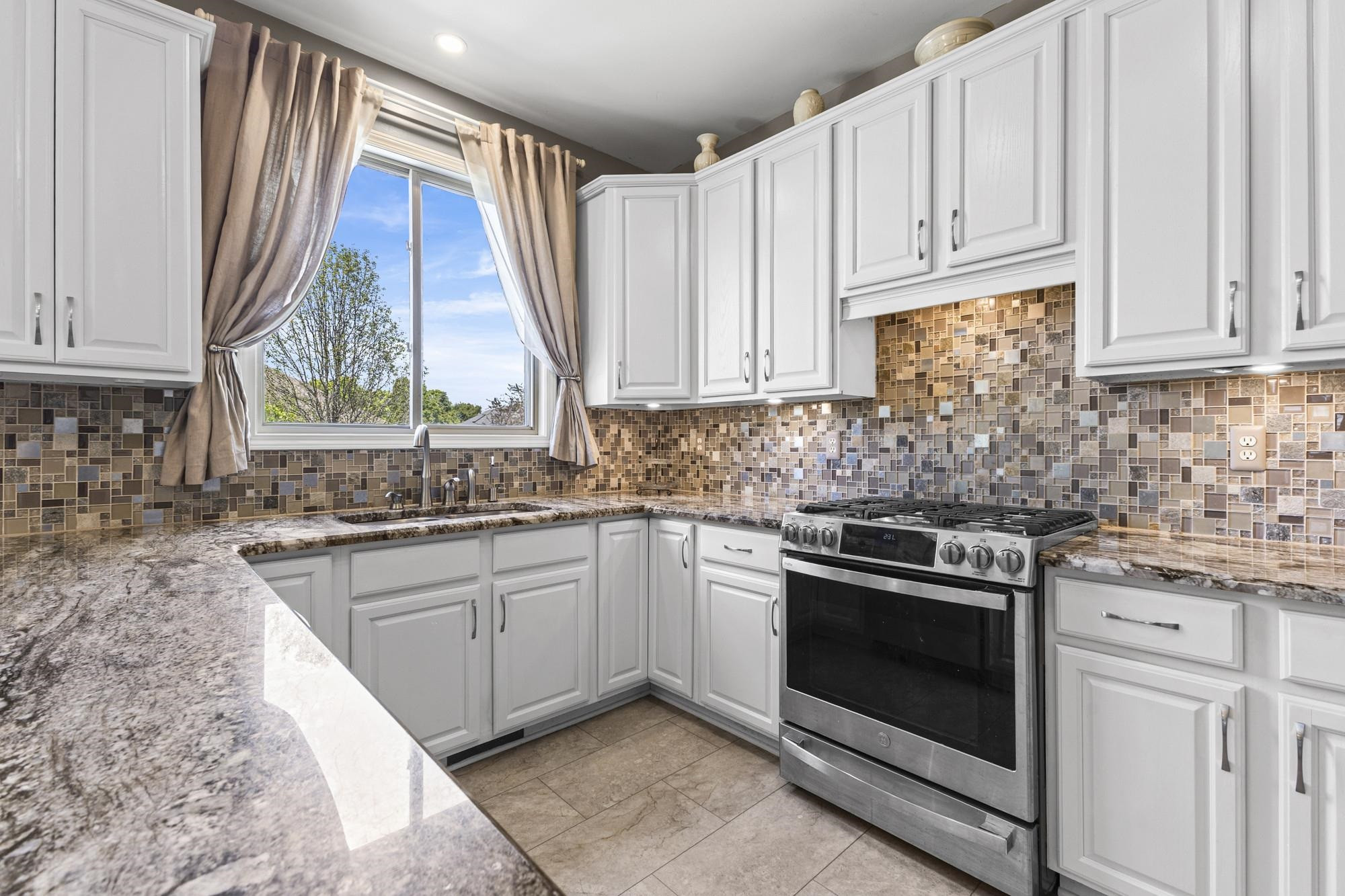 4360 Irene Drive, MI 48079 — Photo 11