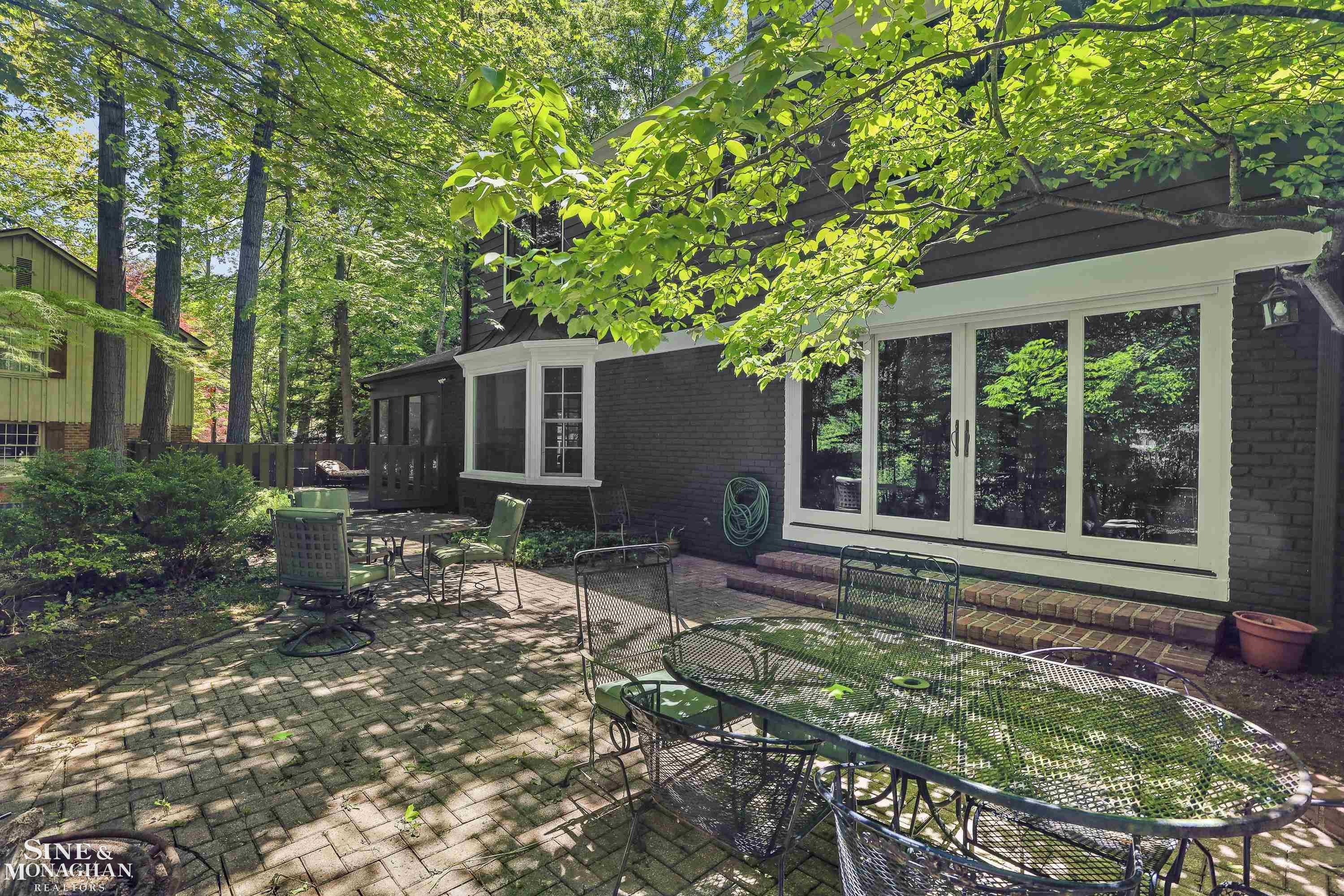 22636 King Richard Court, Beverly Hills, MI 48025 — Photo 52