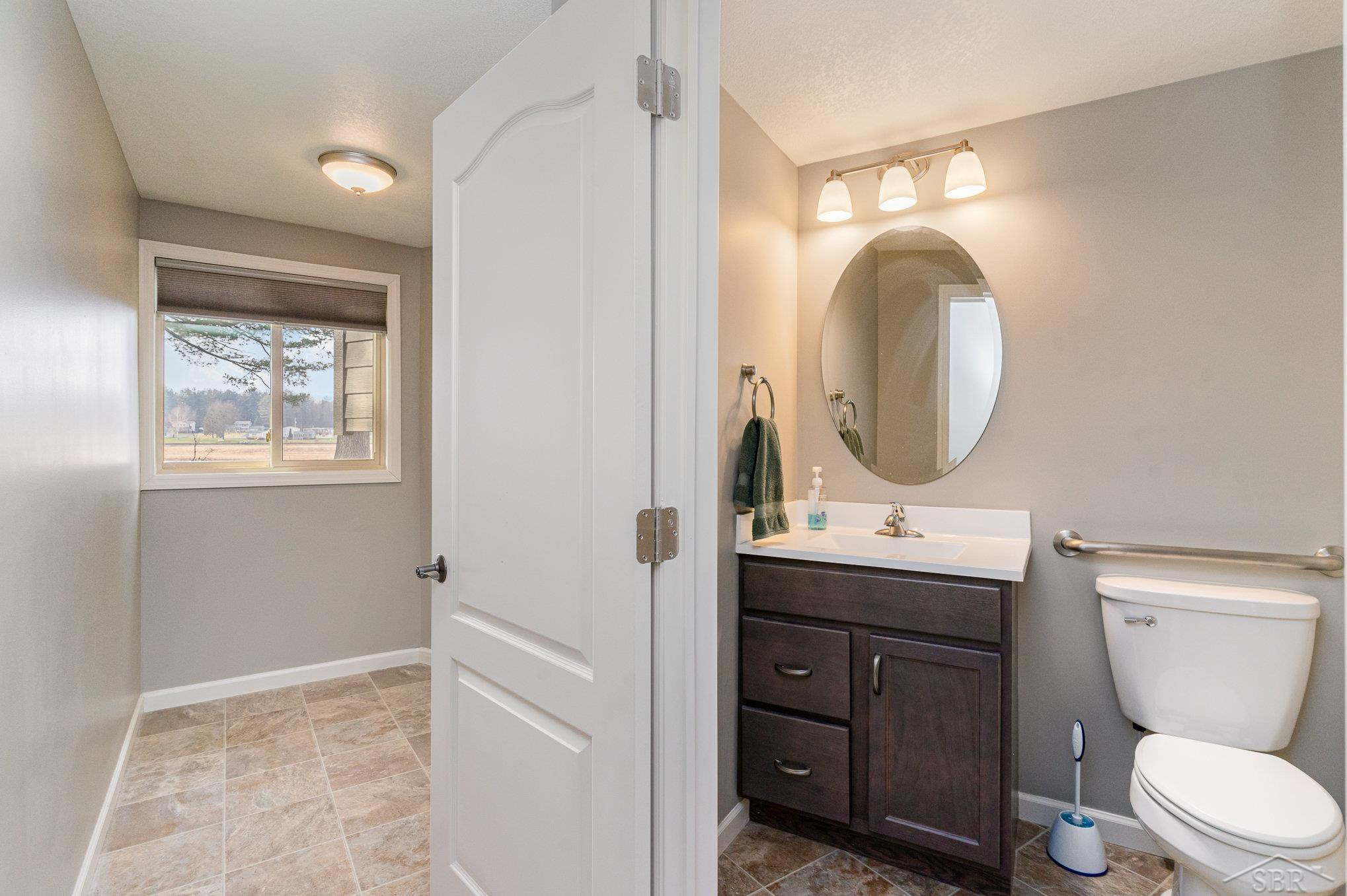 4589 N Island Drive, Sanford, MI 48657 — Photo 44