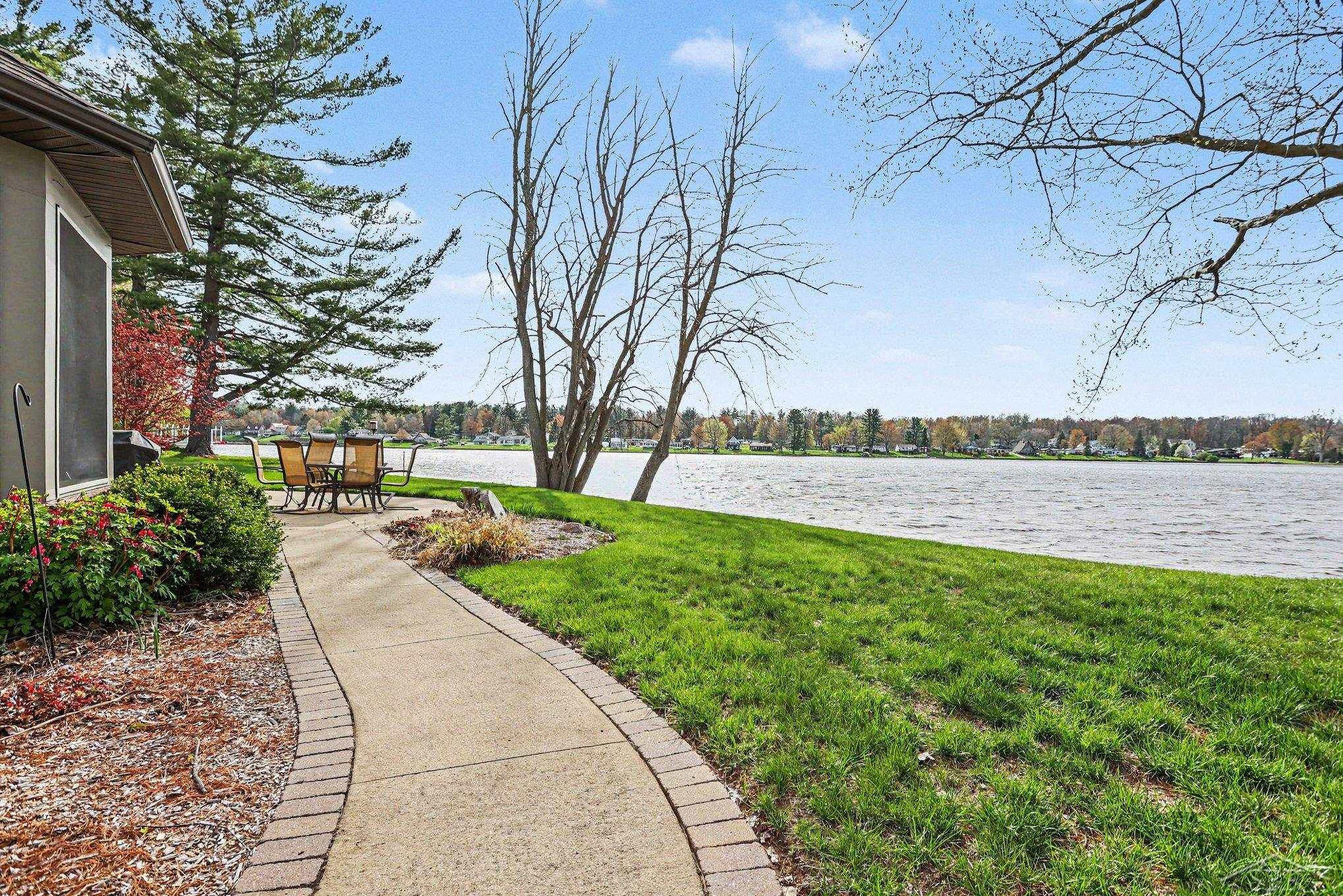 4589 N Island Drive, Sanford, MI 48657 — Photo 56