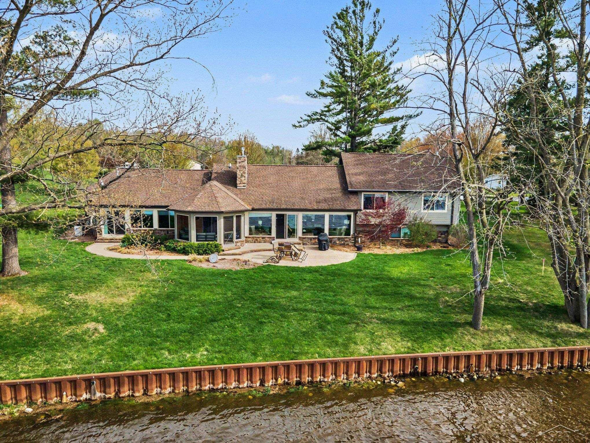 4589 N Island Drive, Sanford, MI 48657 — Photo 62