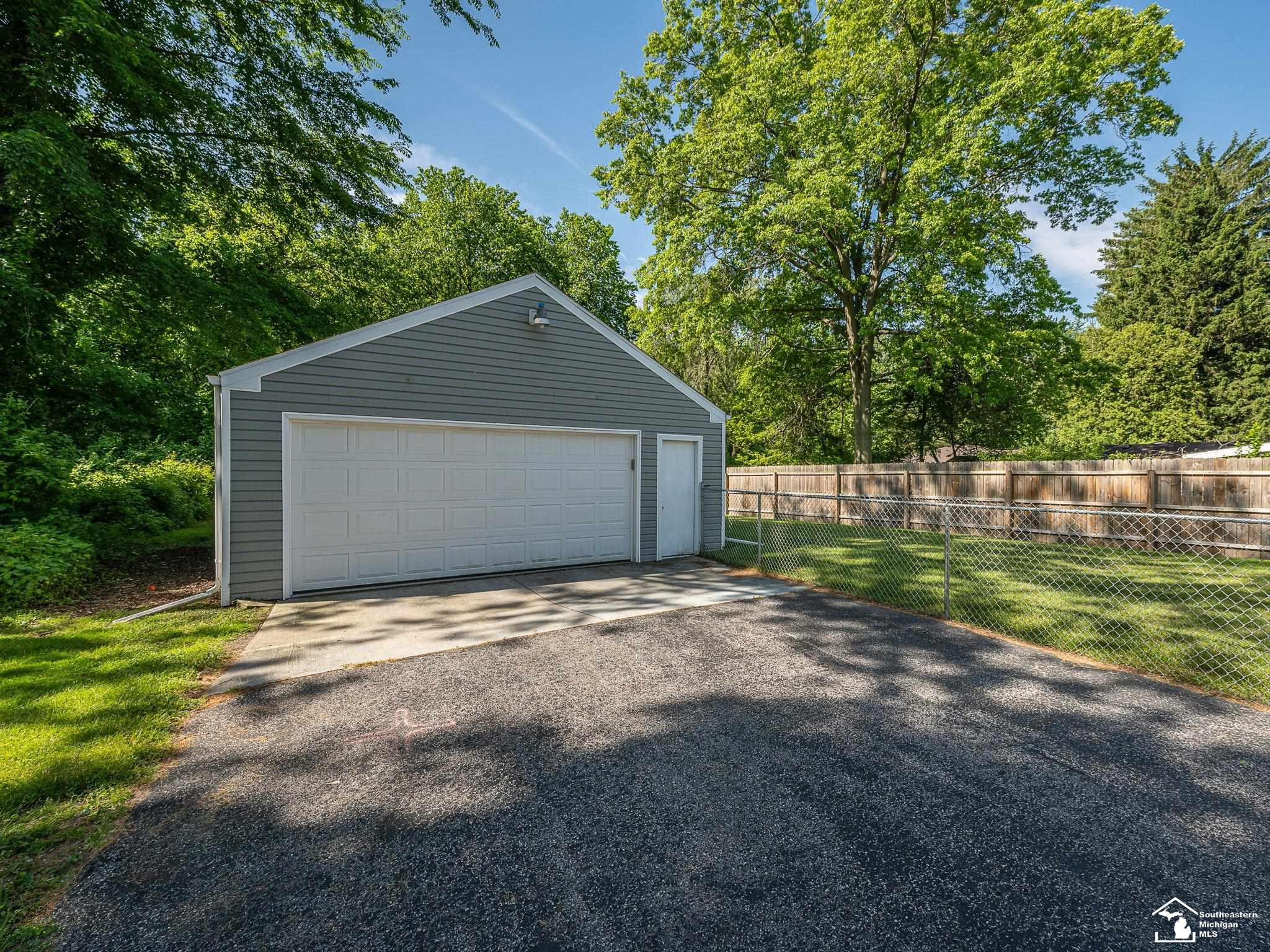 1149 W Dean Road, Temperance, MI 48182 — Photo 27