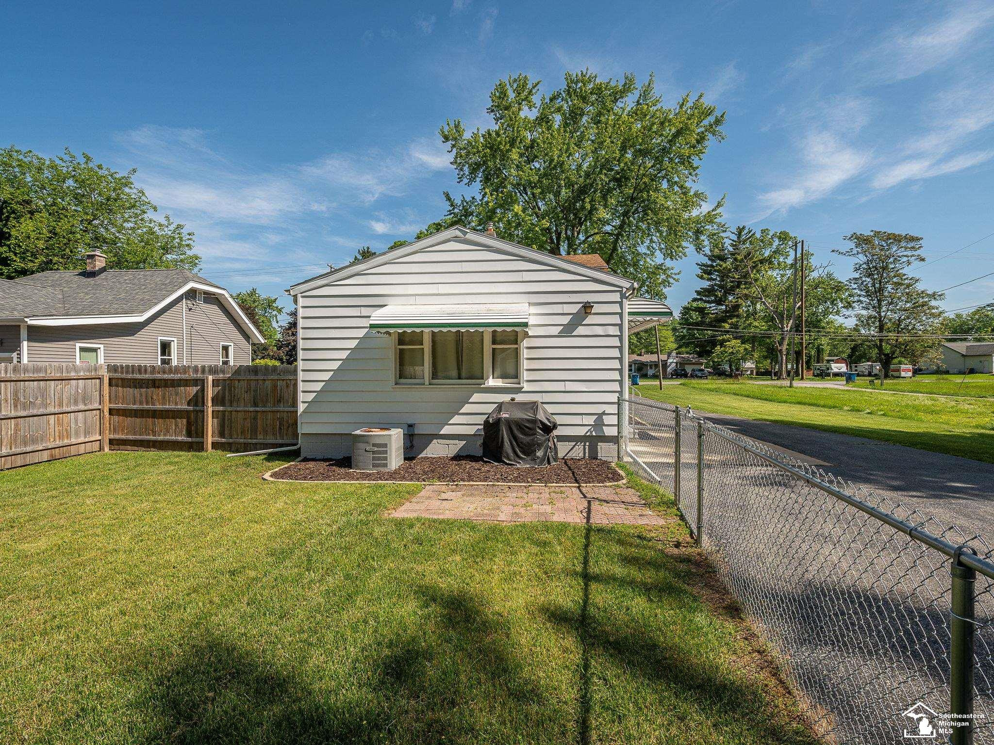 1149 W Dean Road, Temperance, MI 48182 — Photo 28