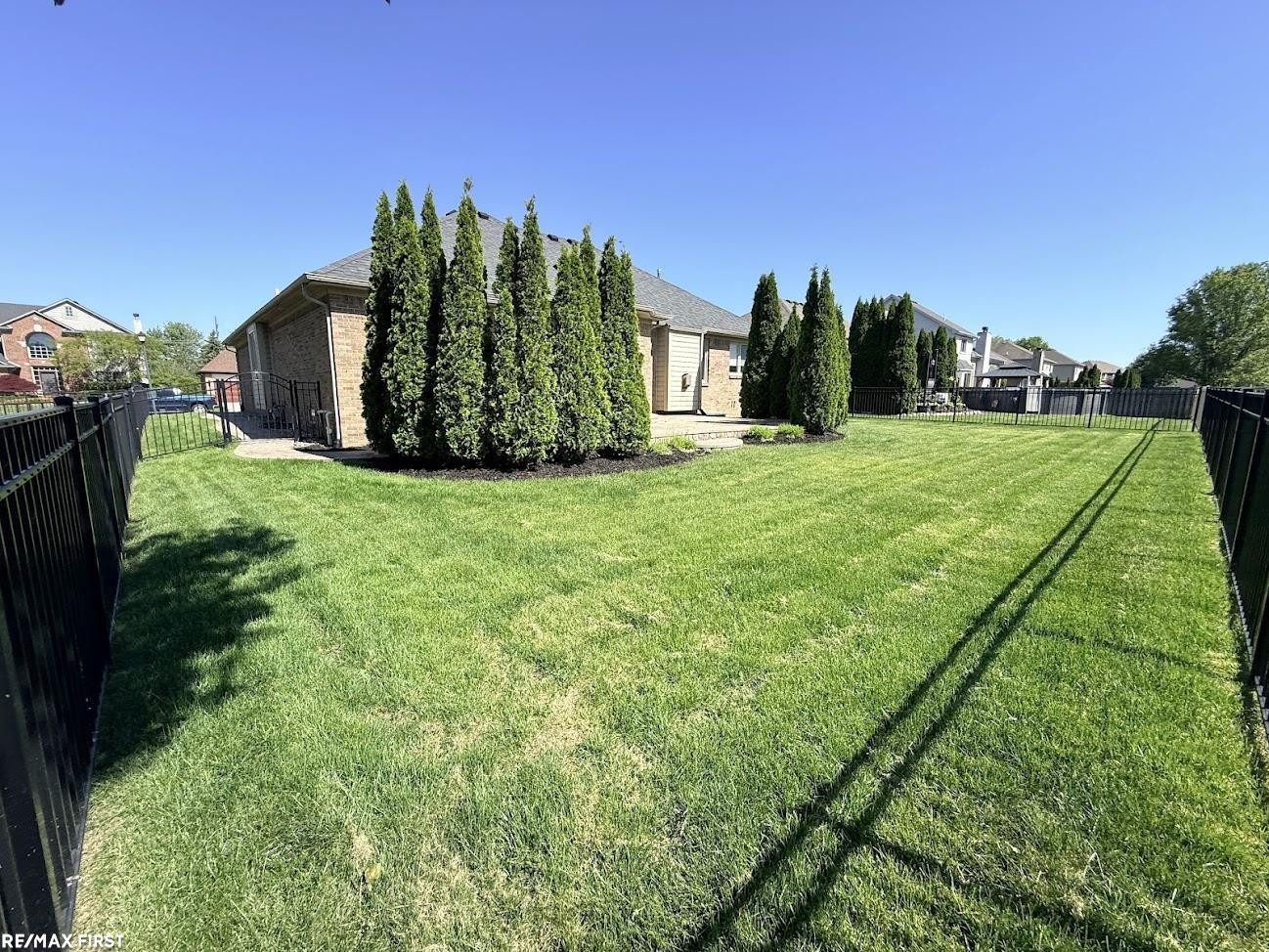 54419 Maple Leaf Drive, New Baltimore, MI 48047 — Photo 38